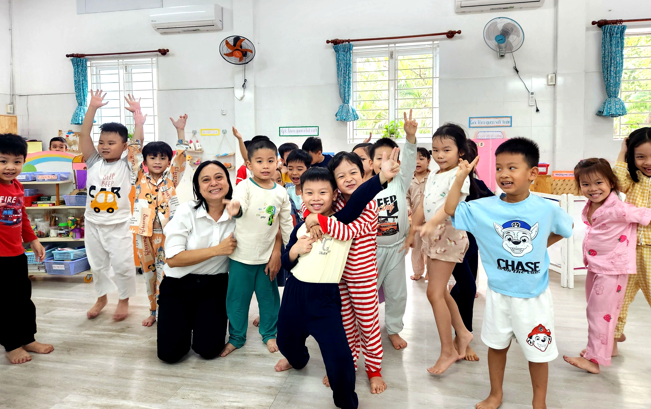 C&aacute;ch n&agrave;o để gi&aacute;o vi&ecirc;n mầm non hạnh ph&uacute;c hơn? - Ảnh 2.