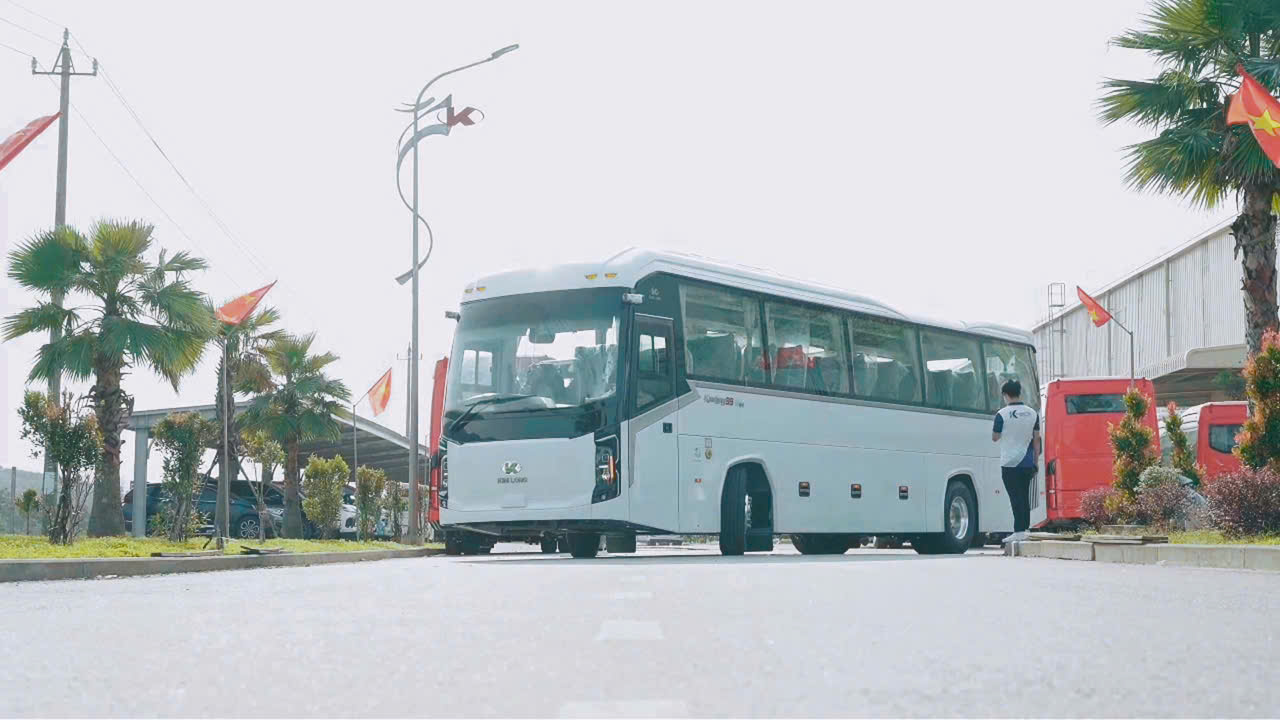 Kim Long Motor xuất khẩu lô xe bus 'made in Vietnam' đầu tiên sang Thái Lan- Ảnh 7.