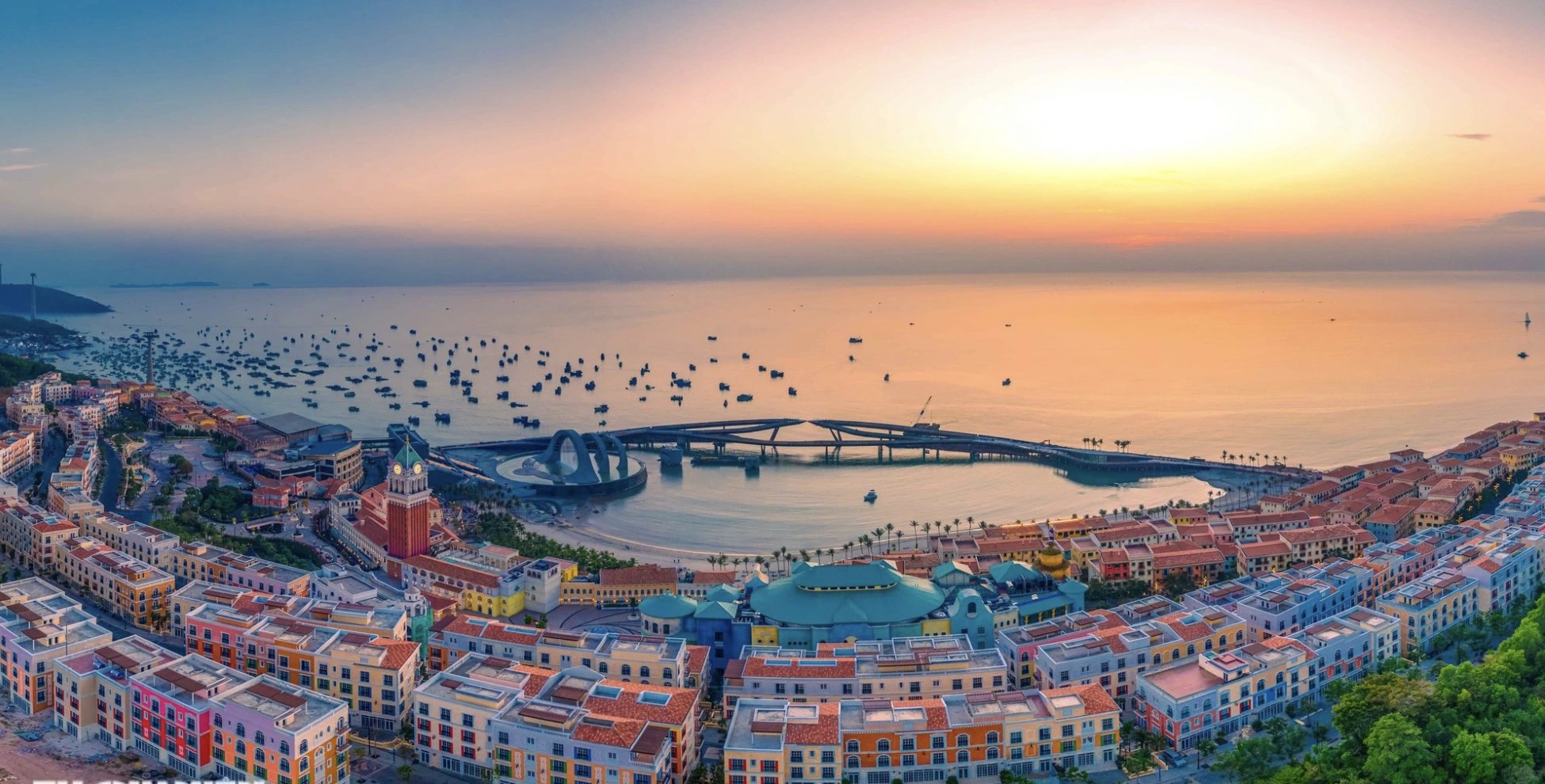 Branża turystyczna ponosi straty w oczekiwaniu na wakacje - zdjęcie 1. Du lịch 'gồng' lỗ chờ lễ- Ảnh 1.