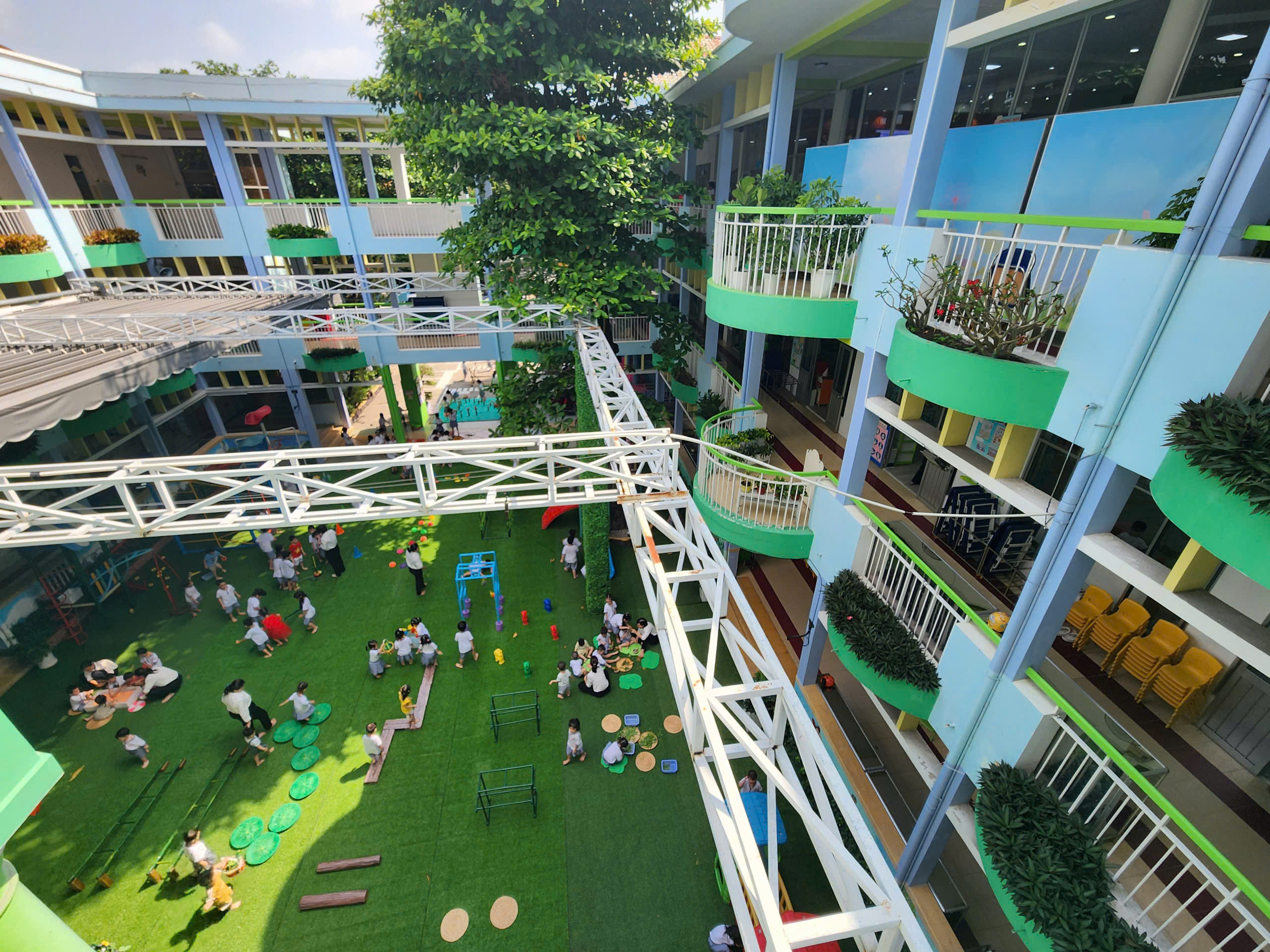 C&aacute;ch n&agrave;o để gi&aacute;o vi&ecirc;n mầm non hạnh ph&uacute;c hơn? - Ảnh 1.