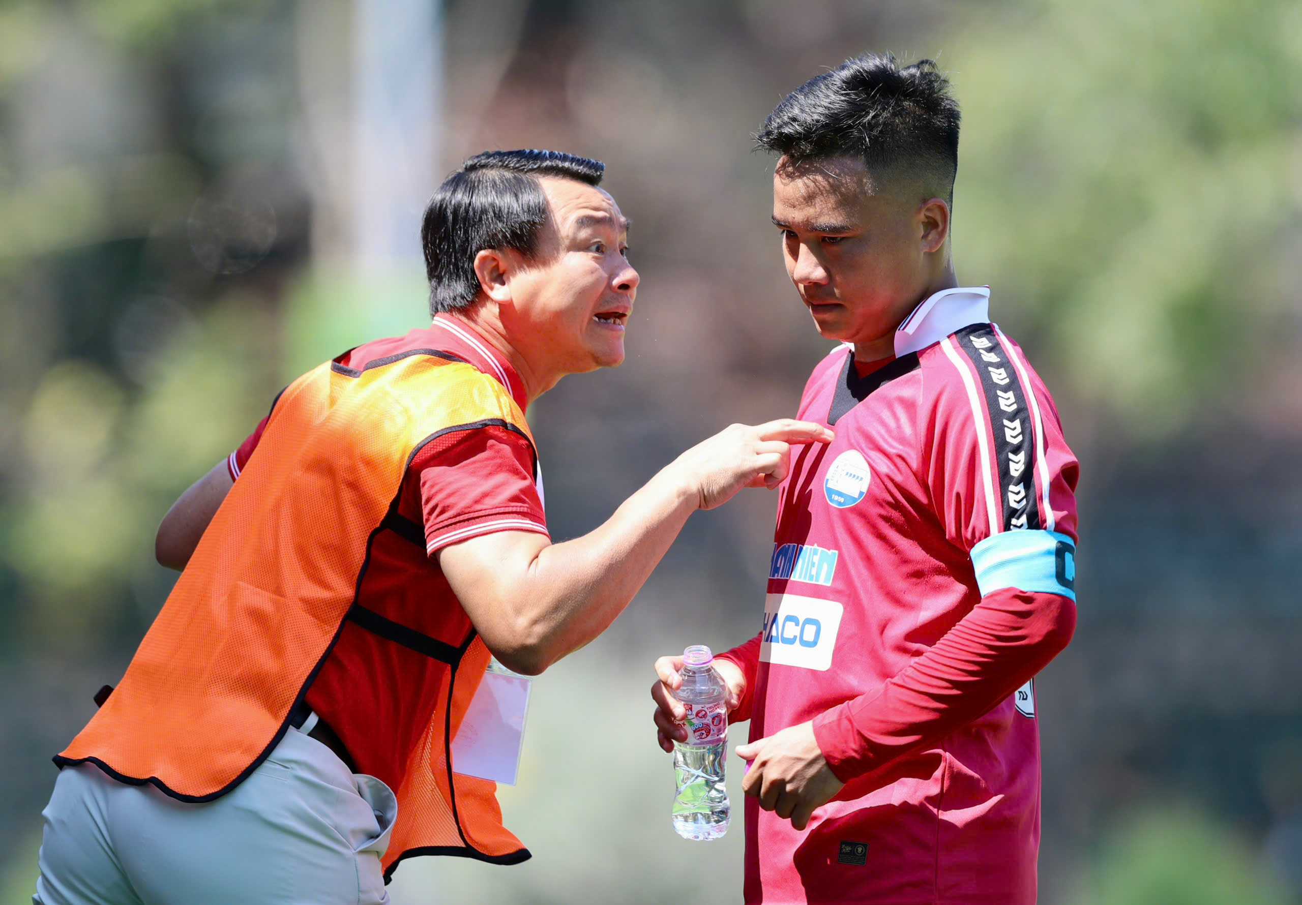 Lần cuối rực rỡ của nhạc trưởng tài hoa ở giải đấu danh giá- Ảnh 3. Lần cuối rực rỡ của nhạc trưởng tài hoa ở giải đấu danh giá- Ảnh 3.