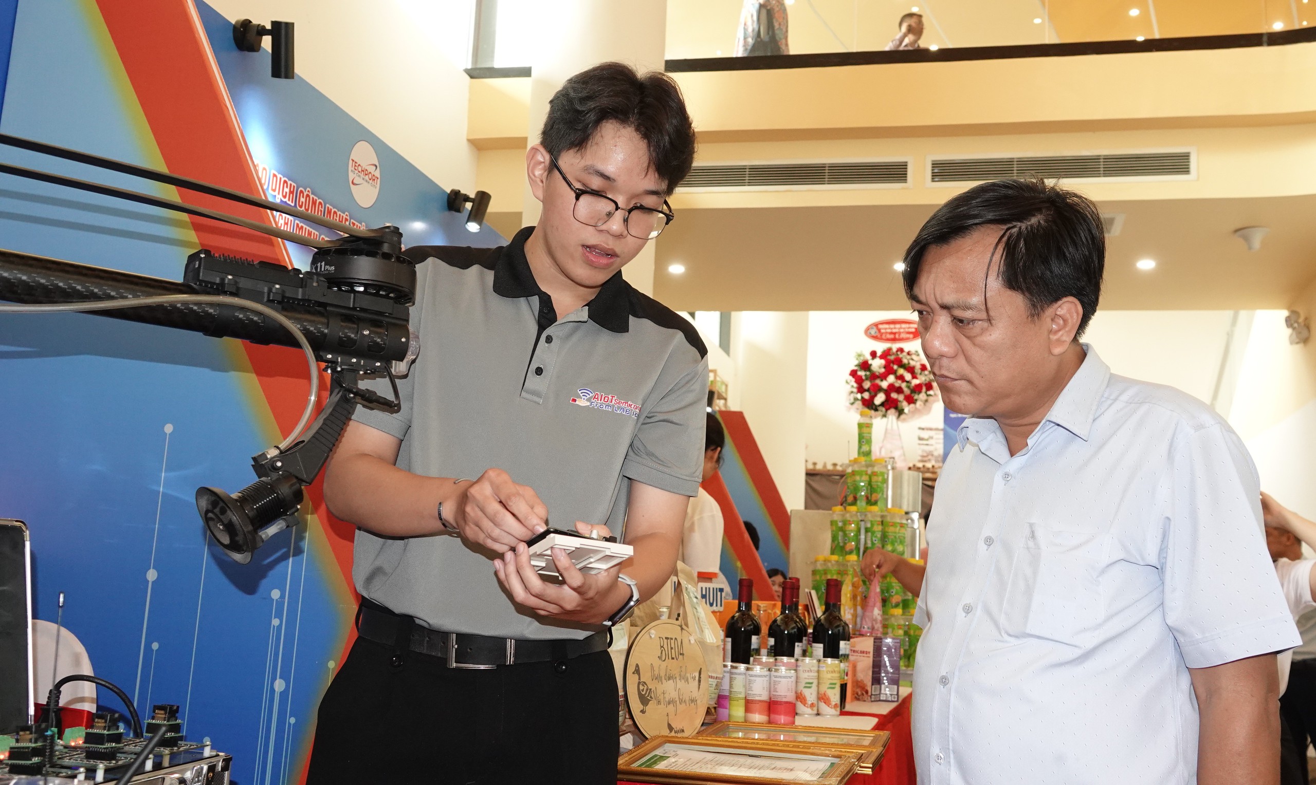 TP.HCM nâng cấp sàn giao dịch công nghệ, ký ngay 12 hợp đồng gần 20 tỉ - Ảnh 3.