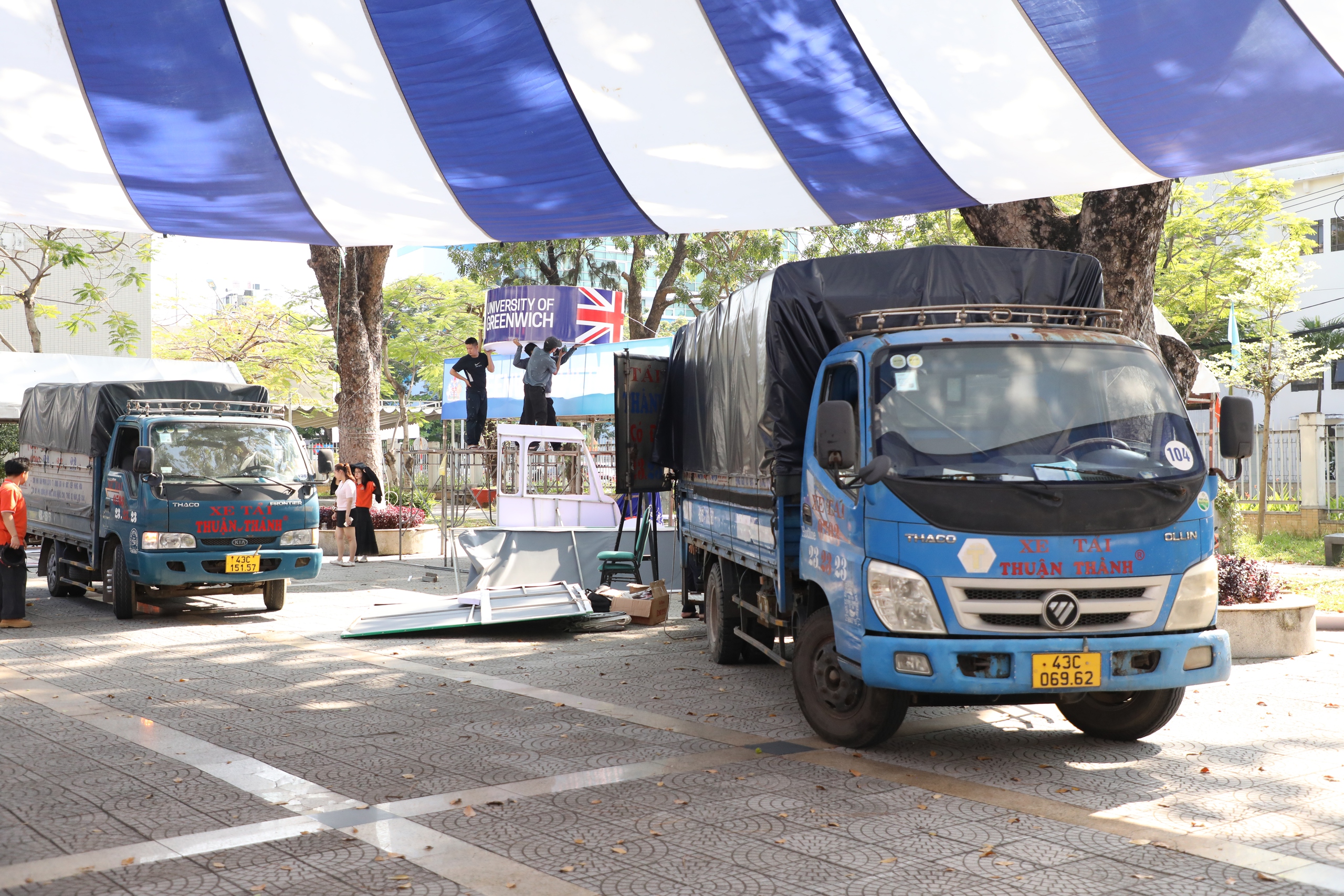 Tư vấn m&ugrave;a thi: Trường THPT Phan Ch&acirc;u Trinh 'biến h&igrave;nh' th&agrave;nh ng&agrave;y hội trước giờ G - Ảnh 2.