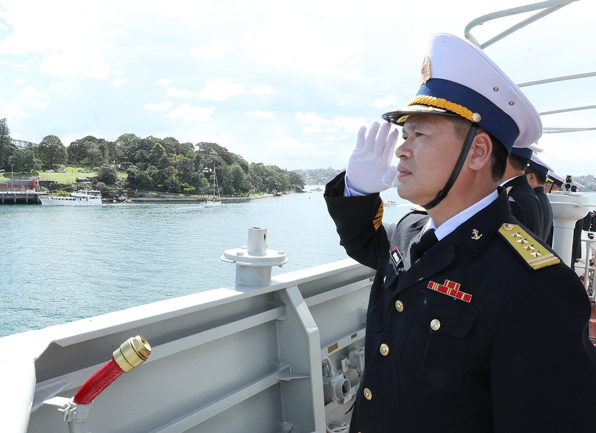 H&igrave;nh ảnh t&agrave;u hộ vệ t&ecirc;n lửa 016-Quang Trung trong lễ duyệt binh t&agrave;u Hải qu&acirc;n quốc tế- Ảnh 1.