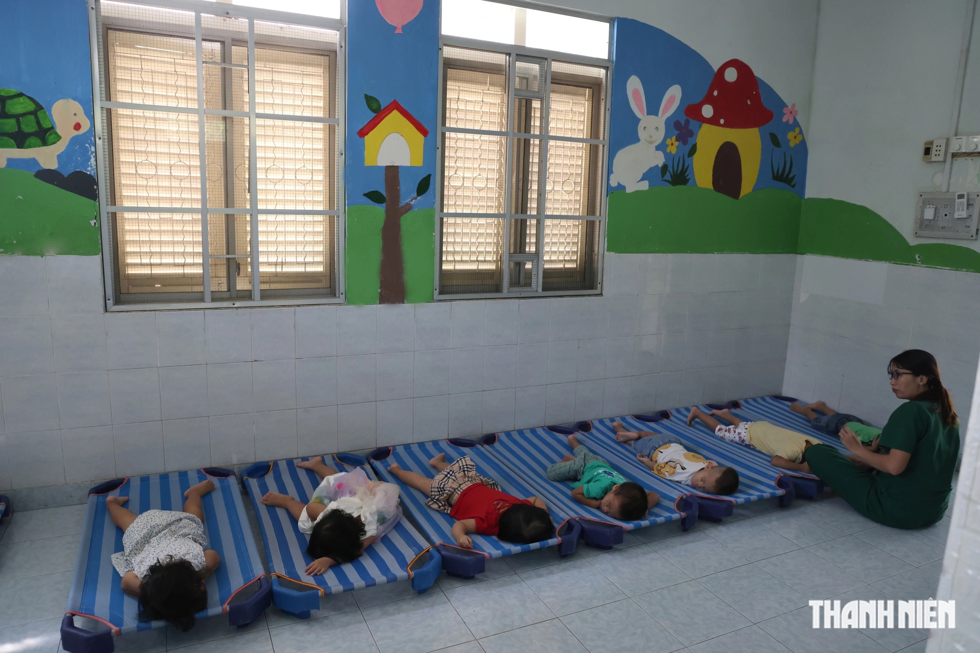 Từ điều tra 'Tội ác trong một mái ấm': Vẽ lại tuổi thơ sau giông bão- Ảnh 1. Từ điều tra 'Tội ác trong một mái ấm': Vẽ lại tuổi thơ sau giông bão- Ảnh 1.