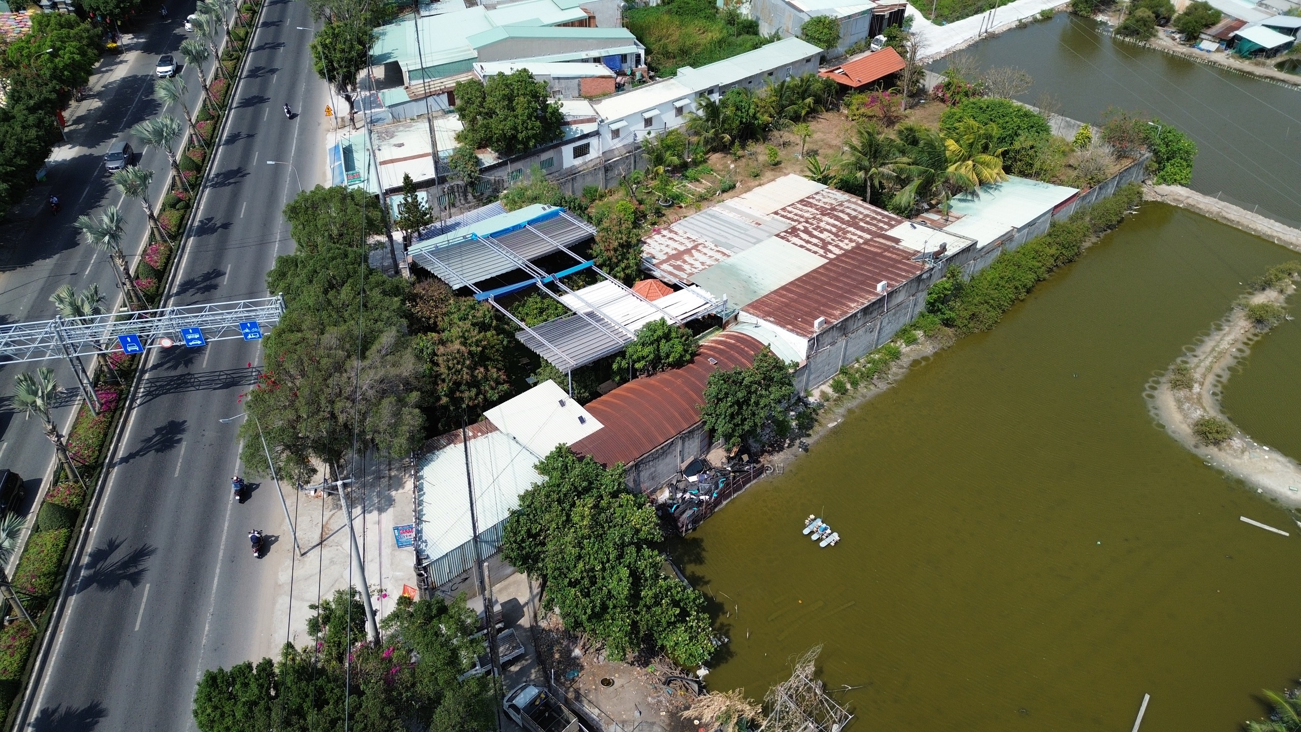 Vụ mua bán giấy tay đất công ở TP.HCM: Người mua kiện ra tòa- Ảnh 1.