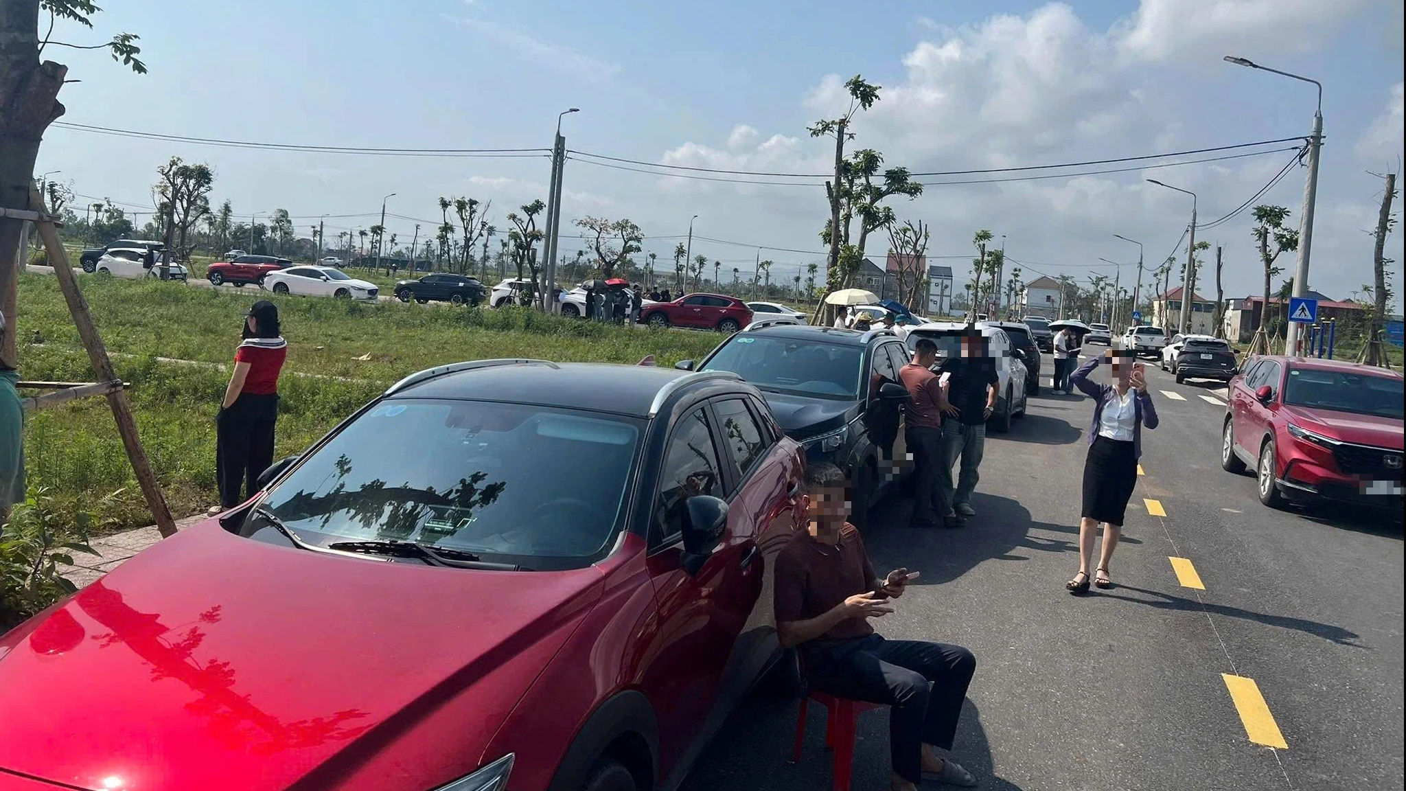 Đất nông thôn Hà Tĩnh lên cơn sốt: Môi giới đổ xô về xã ven biển - Ảnh 1.