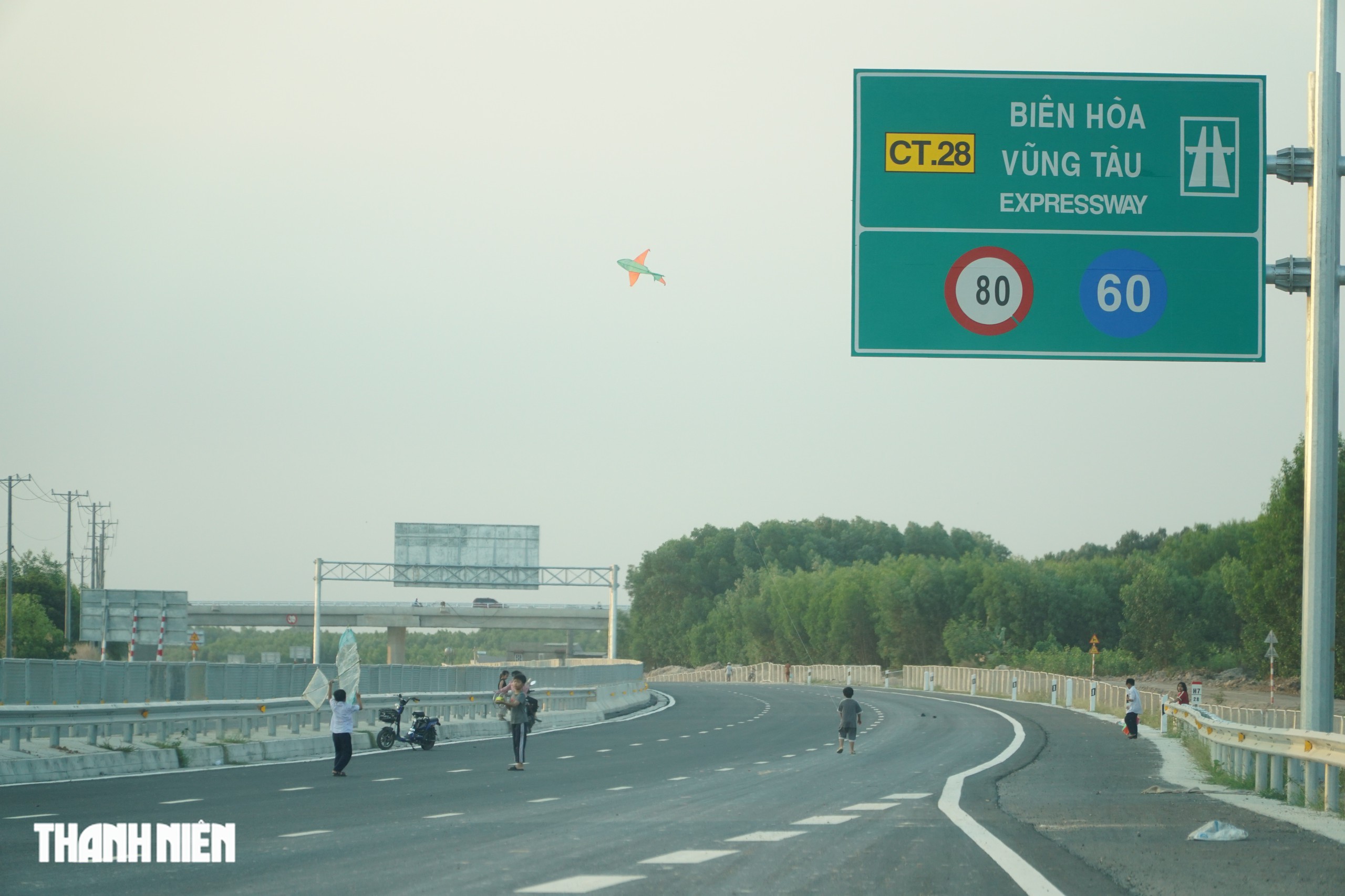 - Ảnh 5. - Ảnh 5.