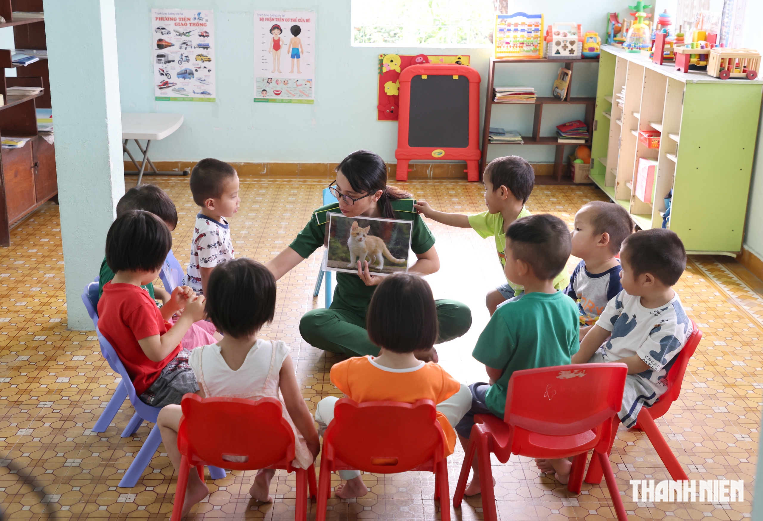 Từ điều tra 'Tội ác trong một mái ấm': Vẽ lại tuổi thơ sau giông bão- Ảnh 2. Từ điều tra 'Tội ác trong một mái ấm': Vẽ lại tuổi thơ sau giông bão- Ảnh 2.