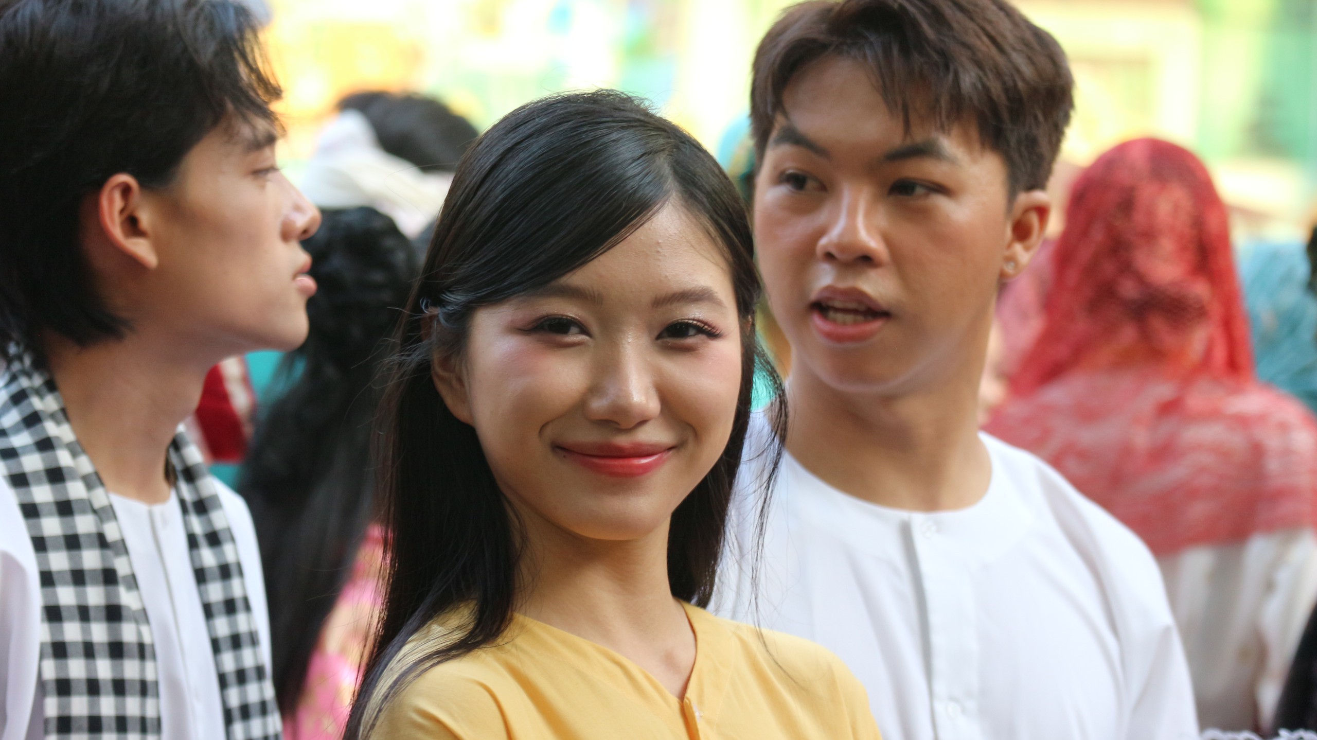 Dàn trai xinh gái đẹp bất ngờ phủ kín đường Võ Văn Tần, Pasteur... - Ảnh 9.