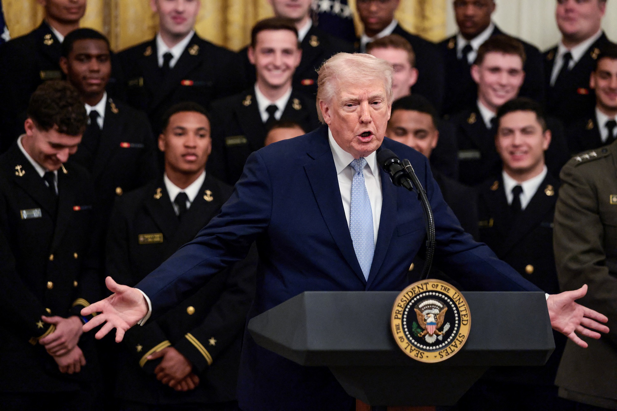 Ông Trump nói về việc đạt được mục tiêu chiến tranh, nắm giữ Iran vẫn cứng rắn