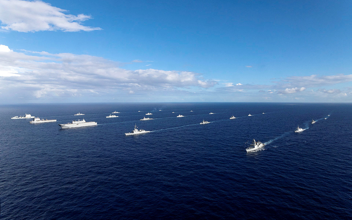 Tàu hộ vệ tên lửa 016-Quang Trung lần đầu tiên cập cảng Sydney- Ảnh 2. Tàu hộ vệ tên lửa 016-Quang Trung lần đầu tiên cập cảng Sydney- Ảnh 2.