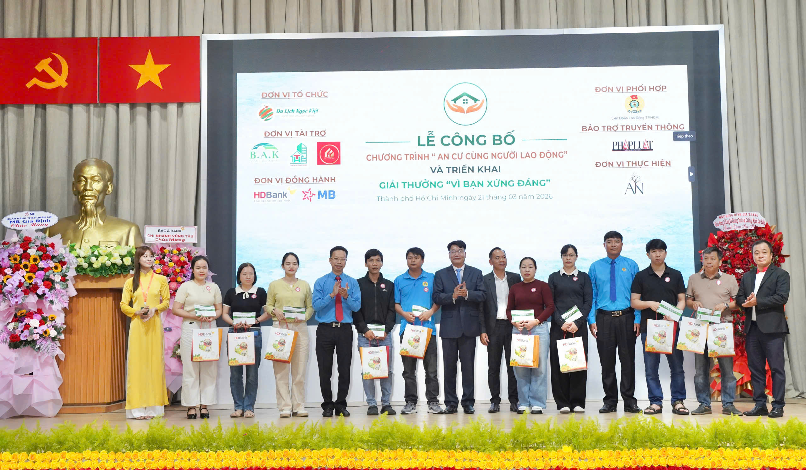 Người lao động nhận đất nền khi tham gia chương trình 'An cư cùng người lao động'- Ảnh 1.