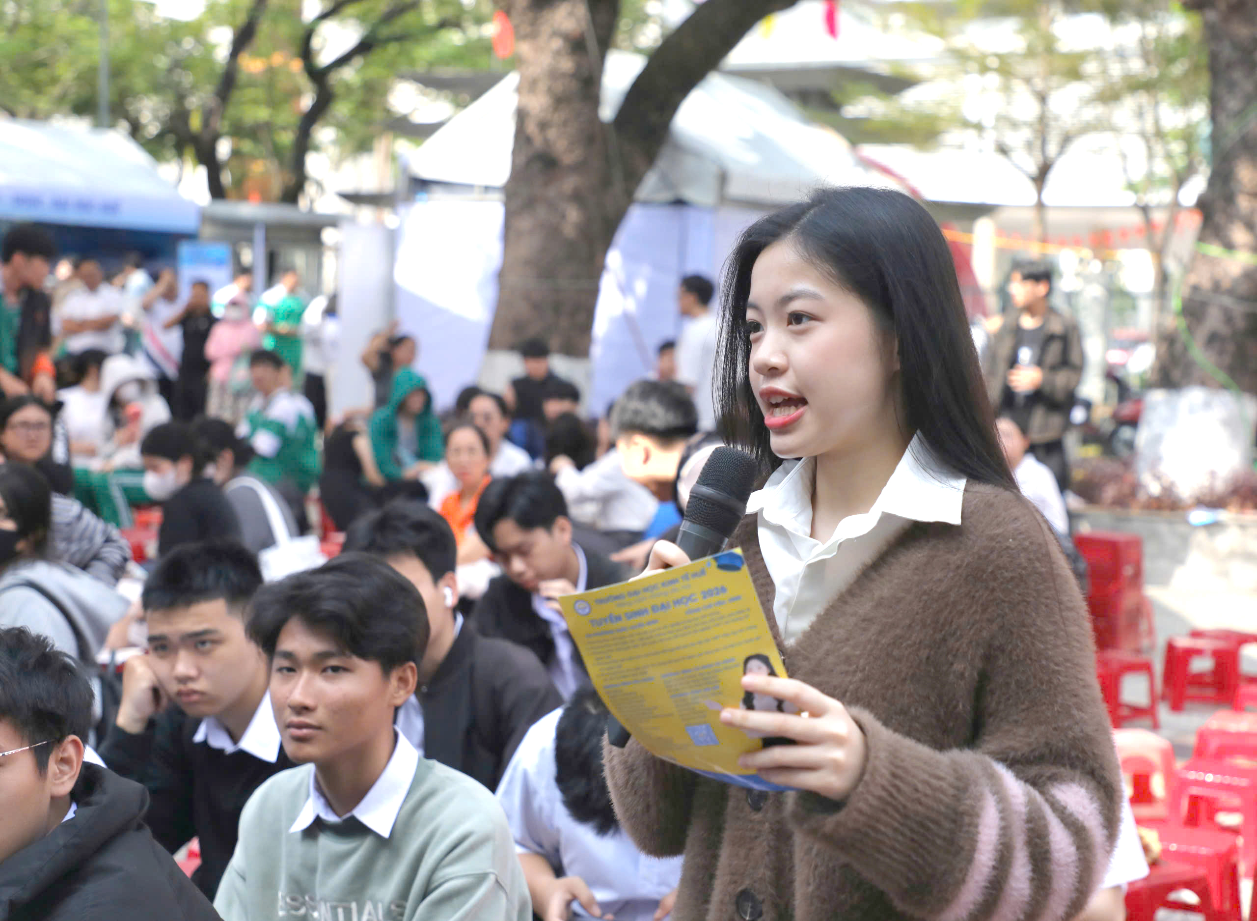 Sử dụng 15 nguyện vọng để tr&uacute;ng tuyển v&agrave;o ng&agrave;nh y&ecirc;u th&iacute;ch năm 2026 - Ảnh 1.
