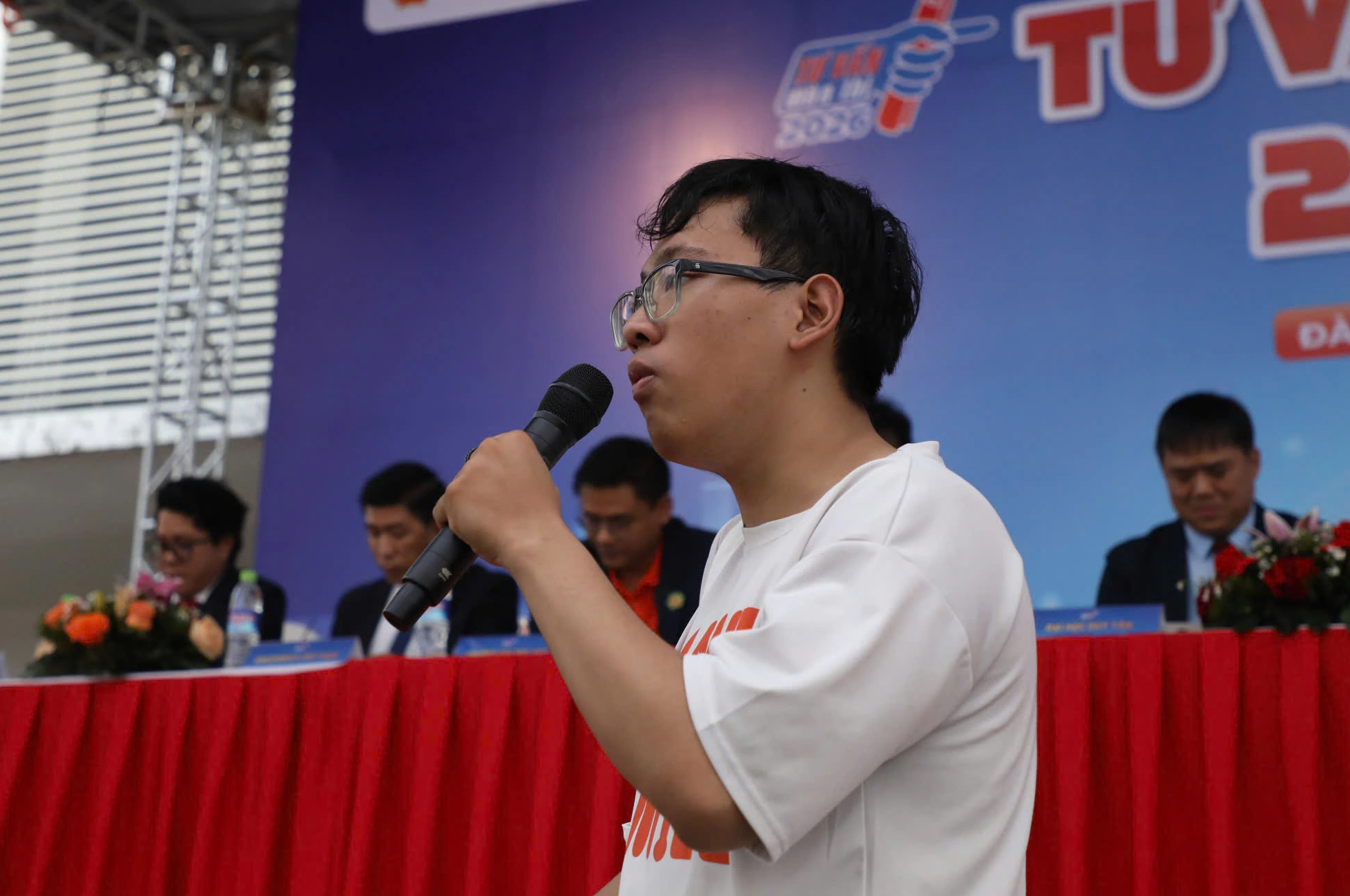 Sư phạm 'l&ecirc;n ng&ocirc;i': Học miễn ph&iacute;, nhận 3,63 triệu đồng/th&aacute;ng, ra trường c&oacute; bị r&agrave;ng buộc?- Ảnh 3.