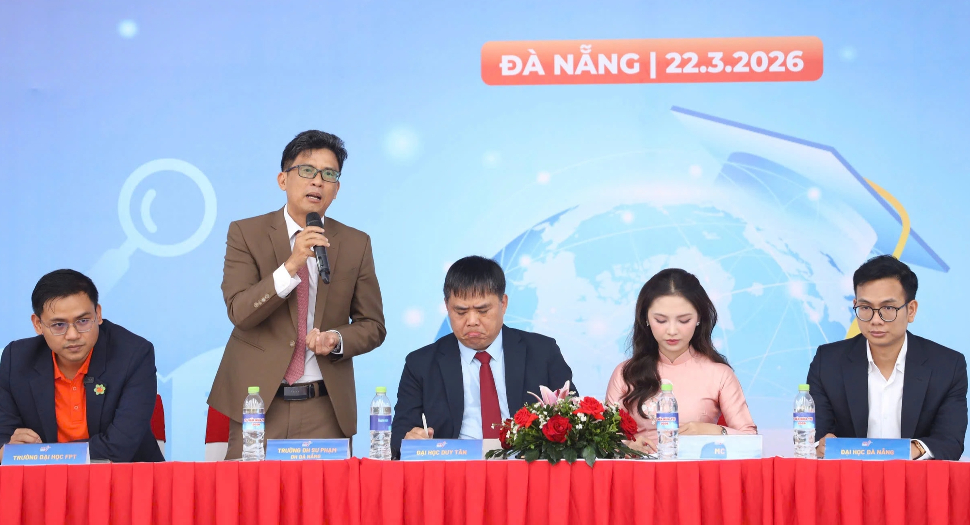 Sư phạm 'l&ecirc;n ng&ocirc;i': Học miễn ph&iacute;, nhận 3,63 triệu đồng/th&aacute;ng, ra trường c&oacute; bị r&agrave;ng buộc?- Ảnh 4.