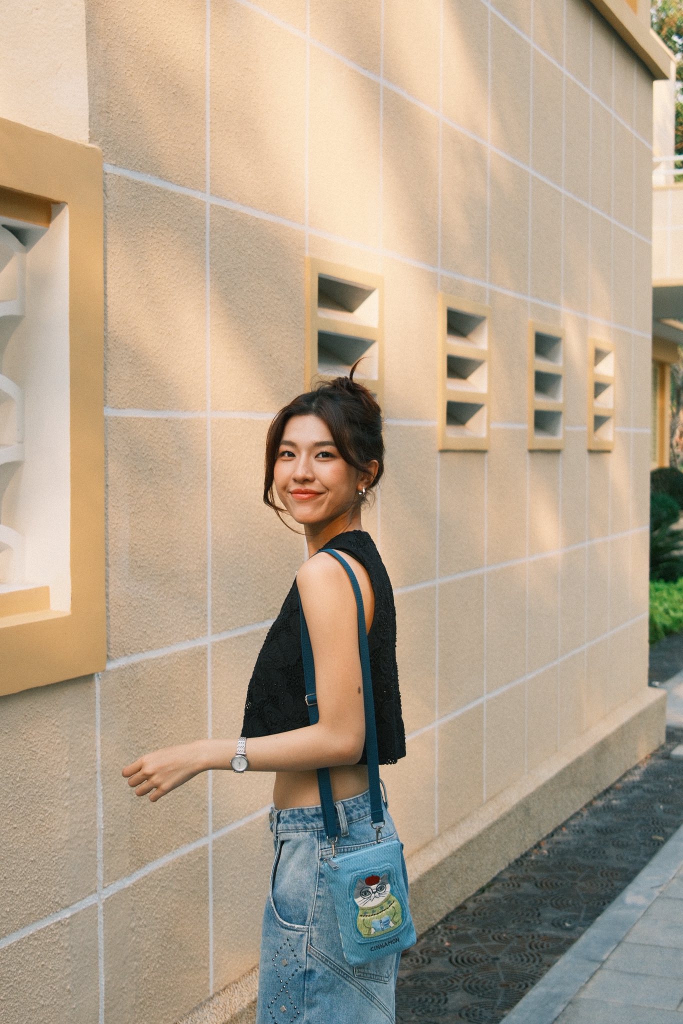 Nhan sắc Lamoon - ca sĩ đang g&acirc;y x&ocirc;n xao mạng x&atilde; hội- Ảnh 3.