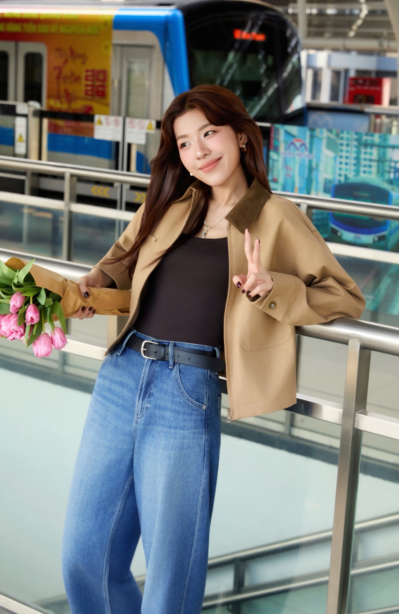 Nhan sắc Lamoon - ca sĩ đang g&acirc;y x&ocirc;n xao mạng x&atilde; hội- Ảnh 5.