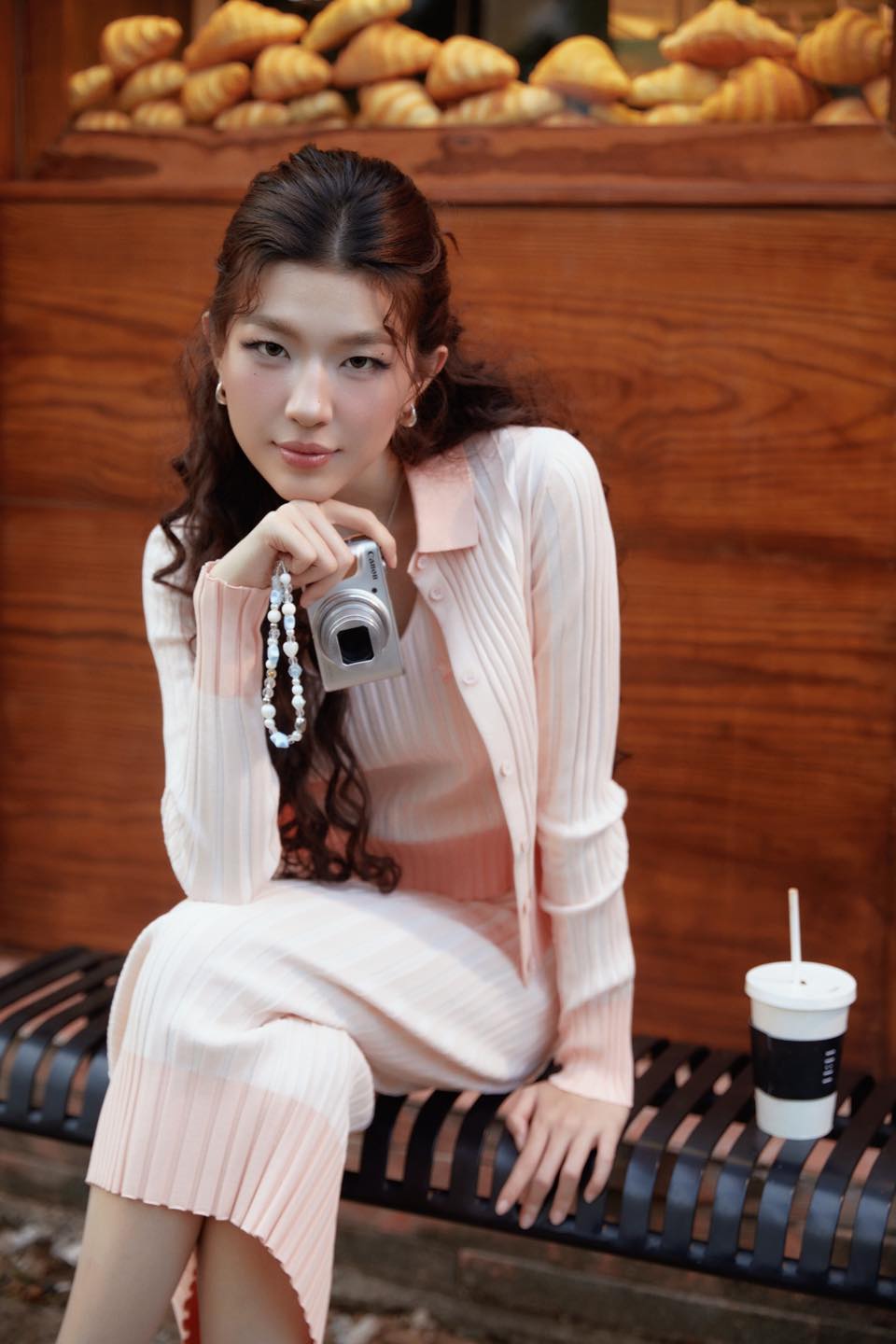 Nhan sắc Lamoon - ca sĩ đang g&acirc;y x&ocirc;n xao mạng x&atilde; hội- Ảnh 2.