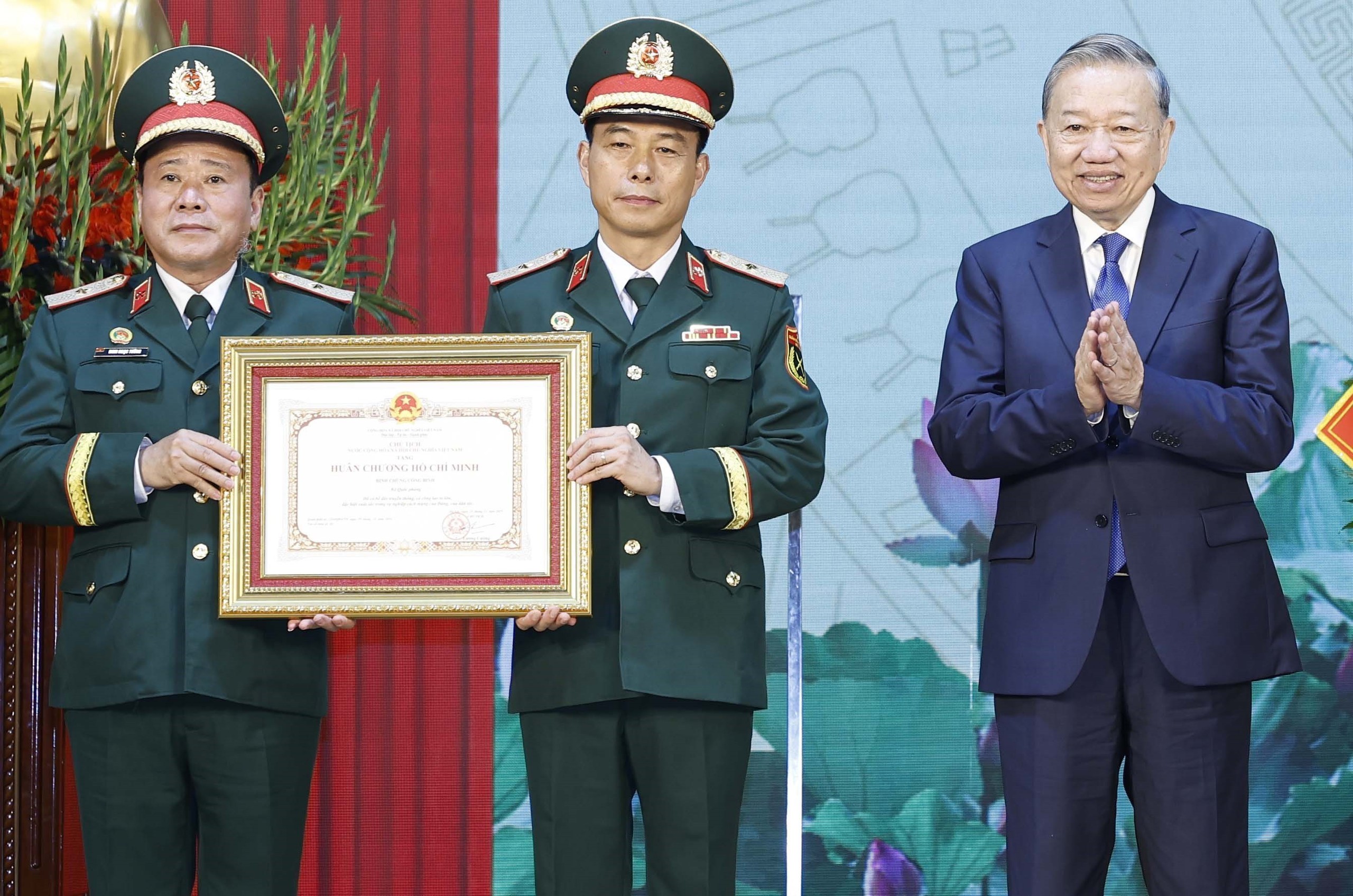 Công binh phải không để bị động, bất ngờ trong mọi tình huống- Ảnh 2. Công binh phải không để bị động, bất ngờ trong mọi tình huống- Ảnh 2.