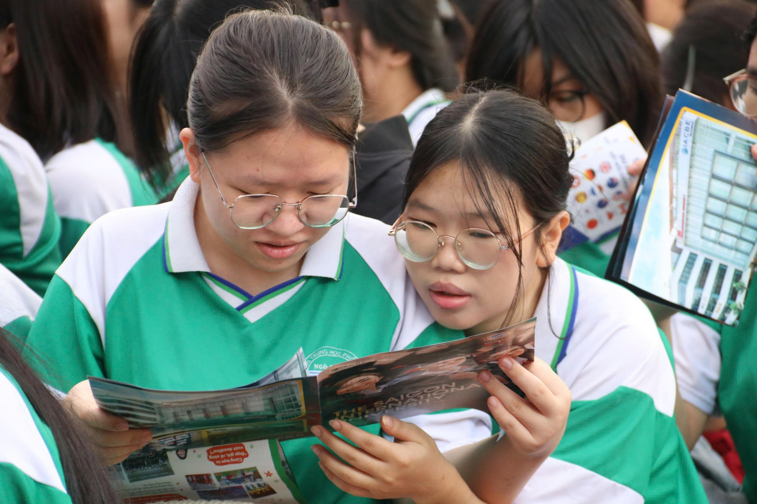 X&eacute;t tuyển ĐH: Liệu c&oacute; c&ocirc;ng thức 'v&agrave;ng' để tr&uacute;ng tuyển ngay nguyện vọng đầu ti&ecirc;n? - Ảnh 3.