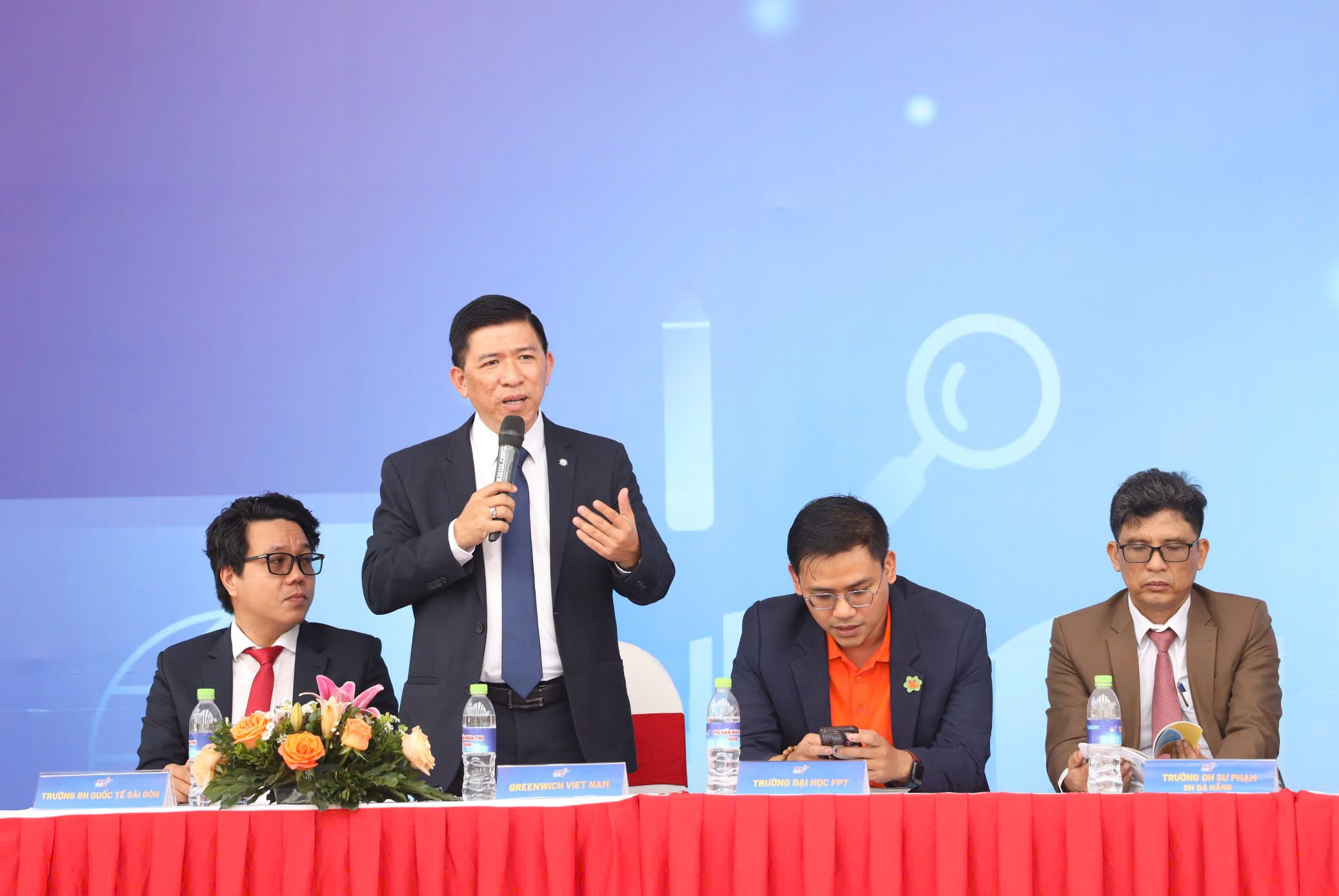 X&eacute;t tuyển ĐH: Liệu c&oacute; c&ocirc;ng thức 'v&agrave;ng' để tr&uacute;ng tuyển ngay nguyện vọng đầu ti&ecirc;n?- Ảnh 16.