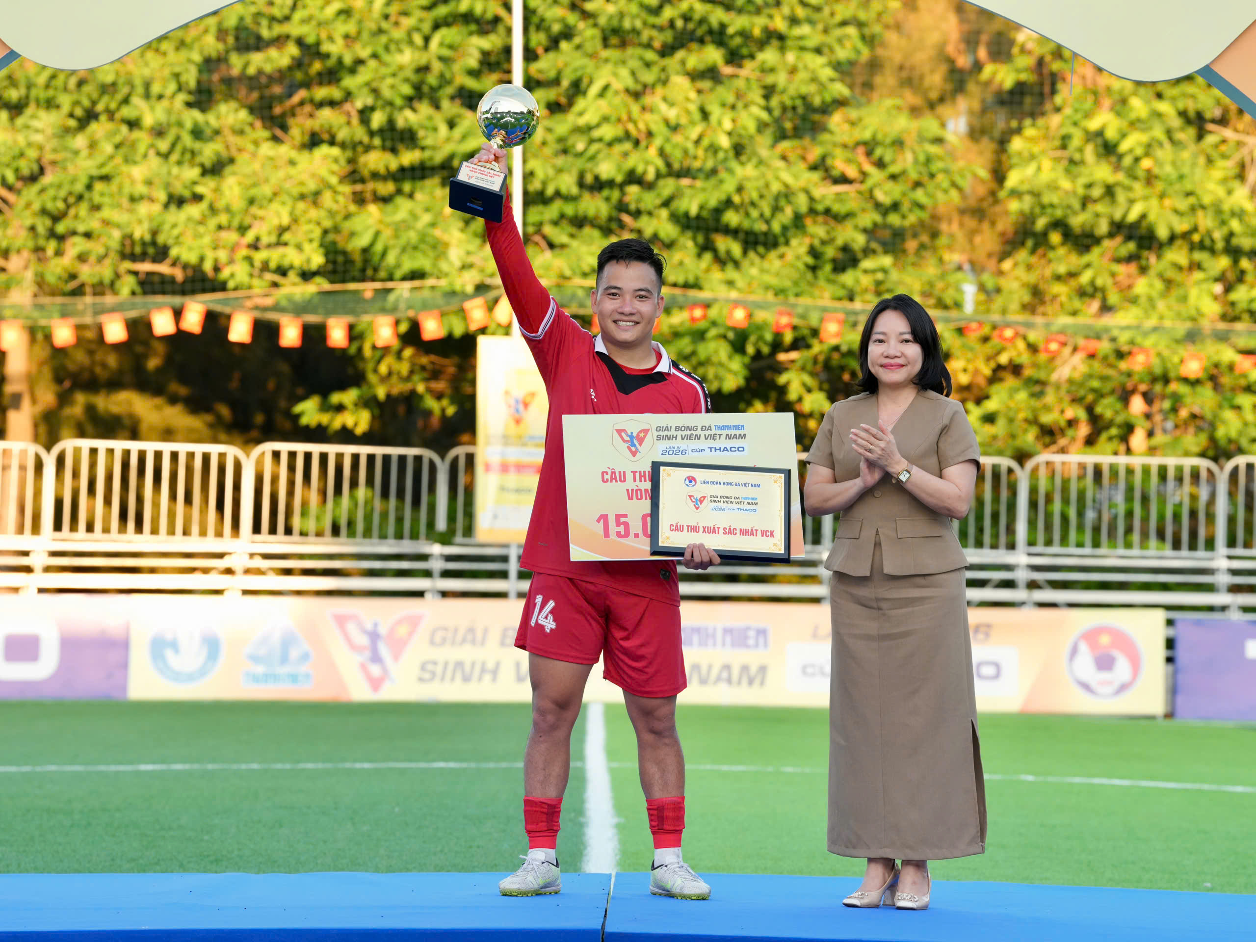 Tiền vệ tài hoa người Hà Tĩnh xuất sắc nhất VCK TNSV THACO cup 2026- Ảnh 2.