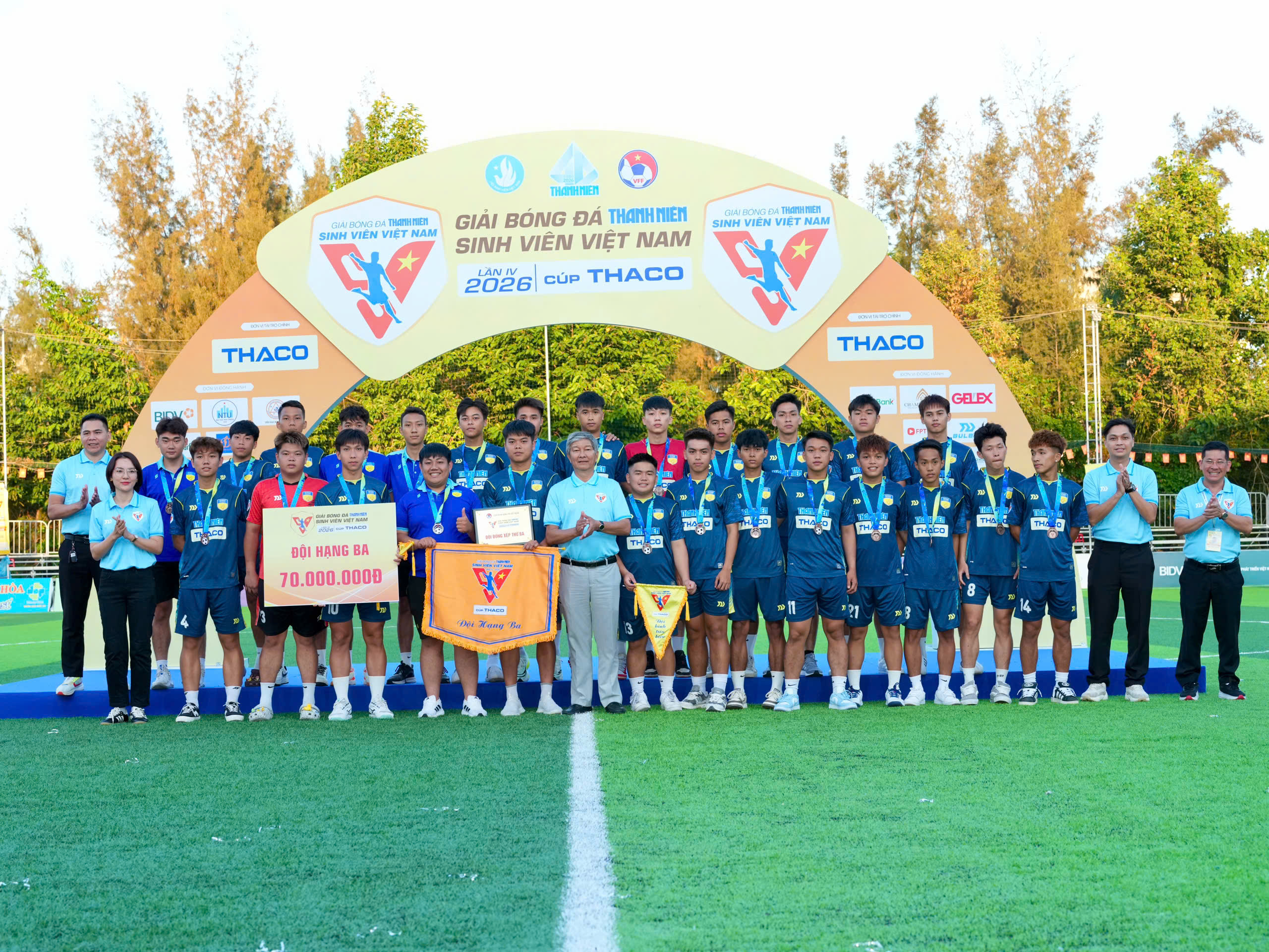 Tiền vệ tài hoa người Hà Tĩnh xuất sắc nhất VCK TNSV THACO cup 2026- Ảnh 7.