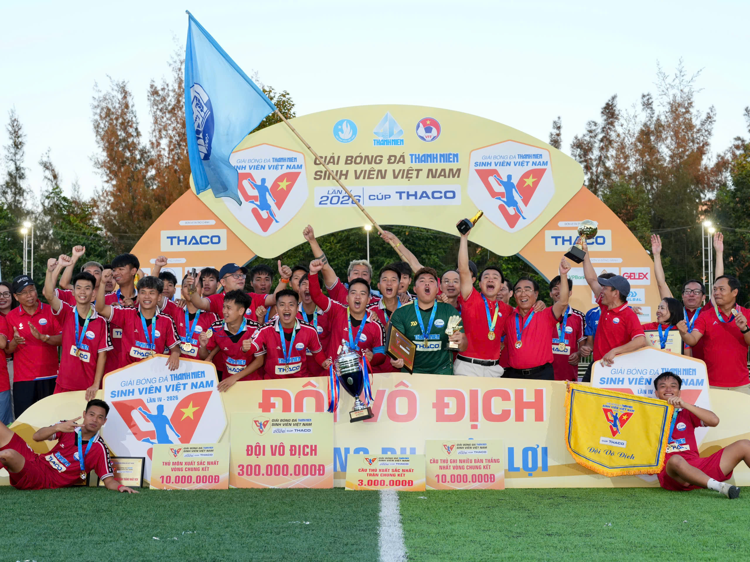 Tiền vệ tài hoa người Hà Tĩnh xuất sắc nhất VCK TNSV THACO cup 2026- Ảnh 1.