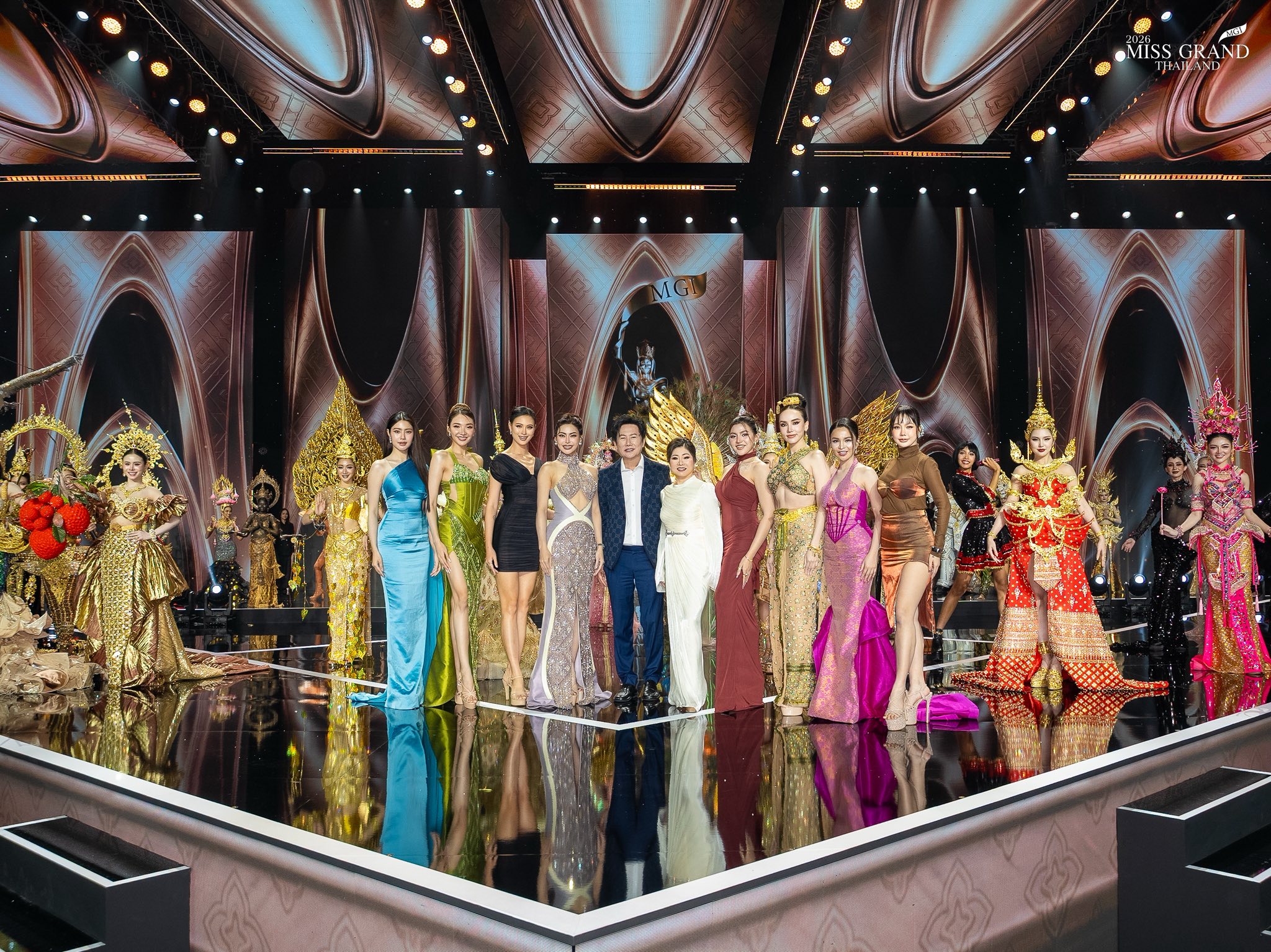 Thí sinh làm xiếc khỉ, hóa thú độc lạ tại Miss Grand Thailand 2026 - Ảnh 1.