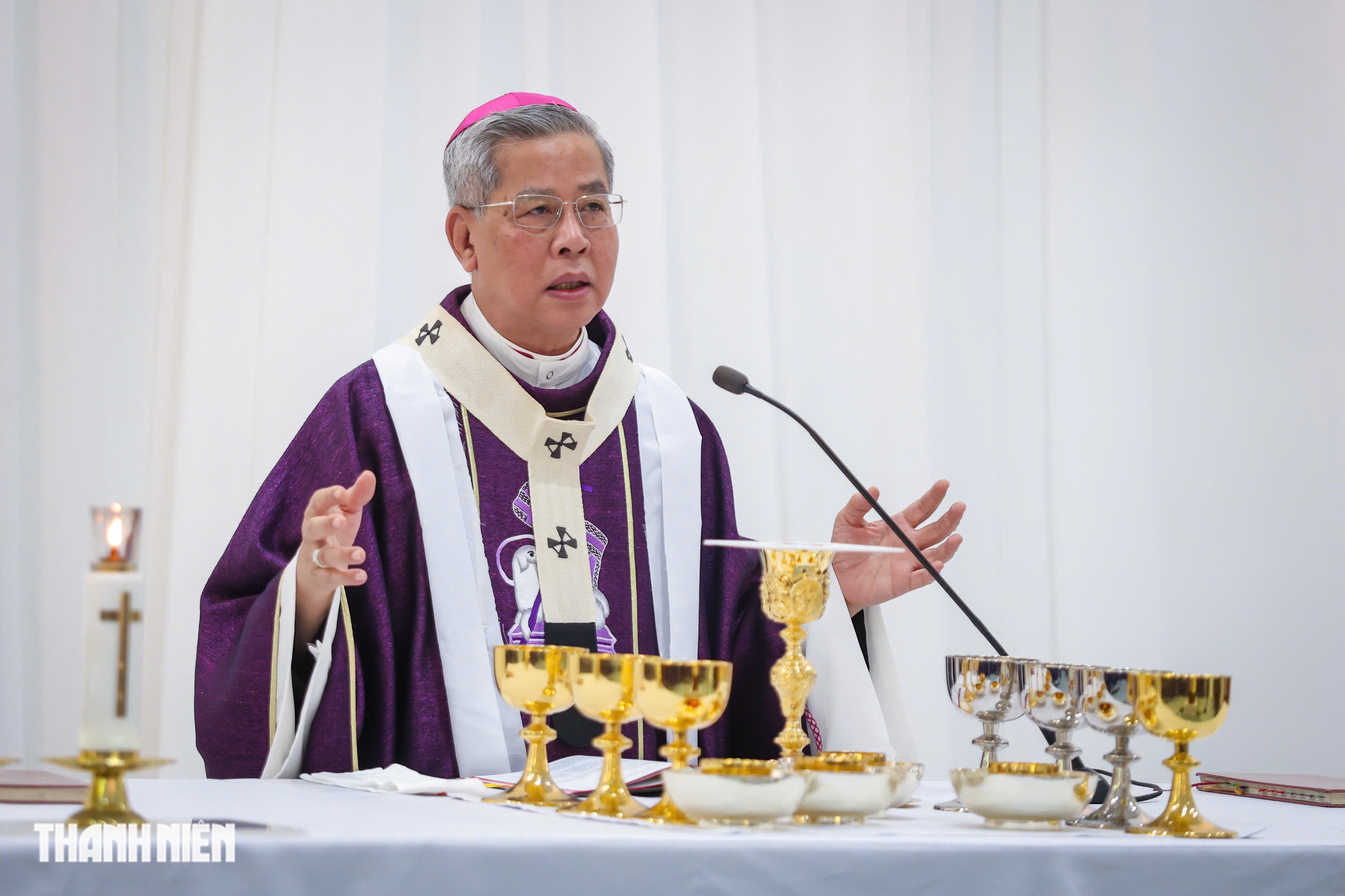 Tôn nghiêm nghi thức tẩn liệm Đức Hồng y Gioan Baotixita Phạm Minh Mẫn- Ảnh 9. Tôn nghiêm nghi thức tẩn liệm Đức Hồng y Gioan Baotixita Phạm Minh Mẫn- Ảnh 9.