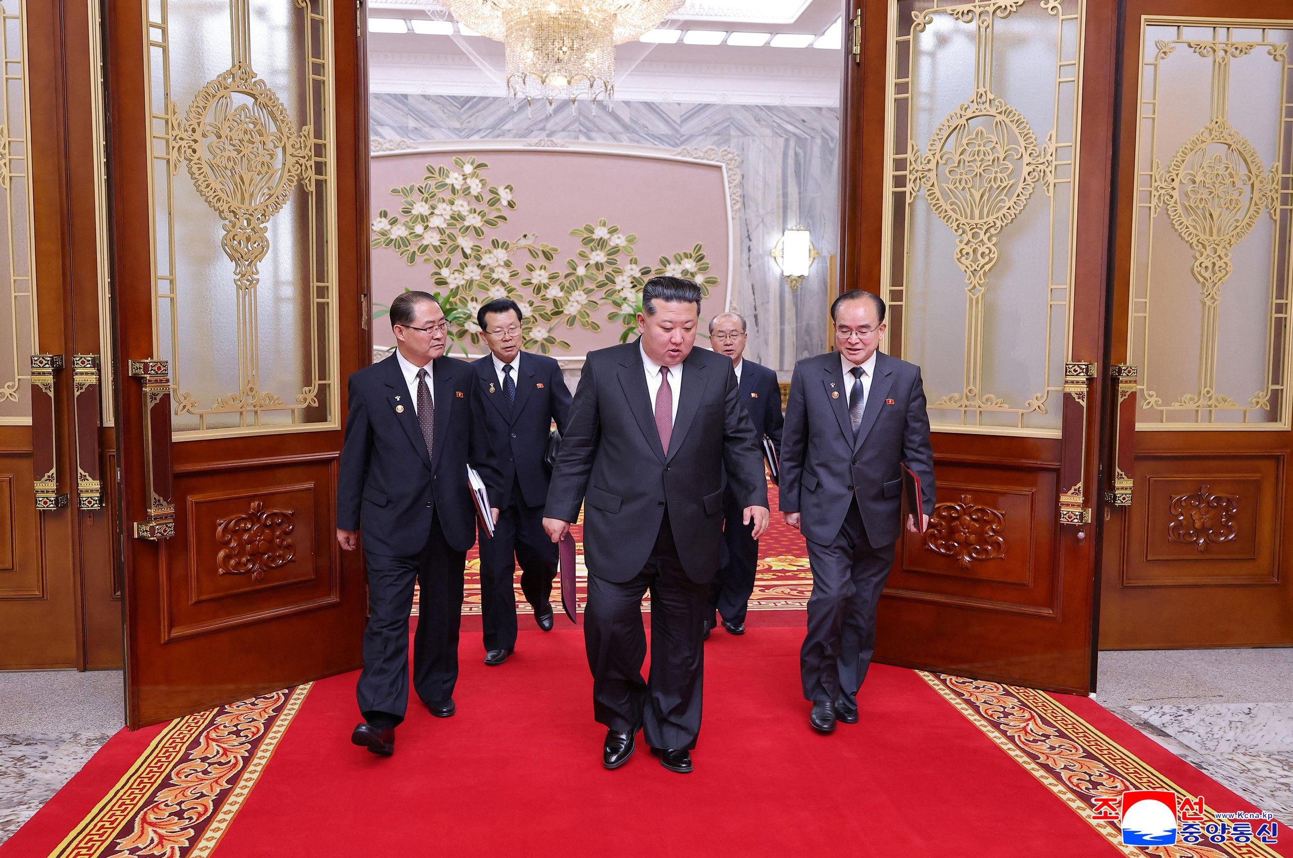 Kim Jong-un tái đắc cử Chủ tịch Ủy ban Quốc vụ: Thay đổi trong cấu trúc lãnh đạo Triều Tiên