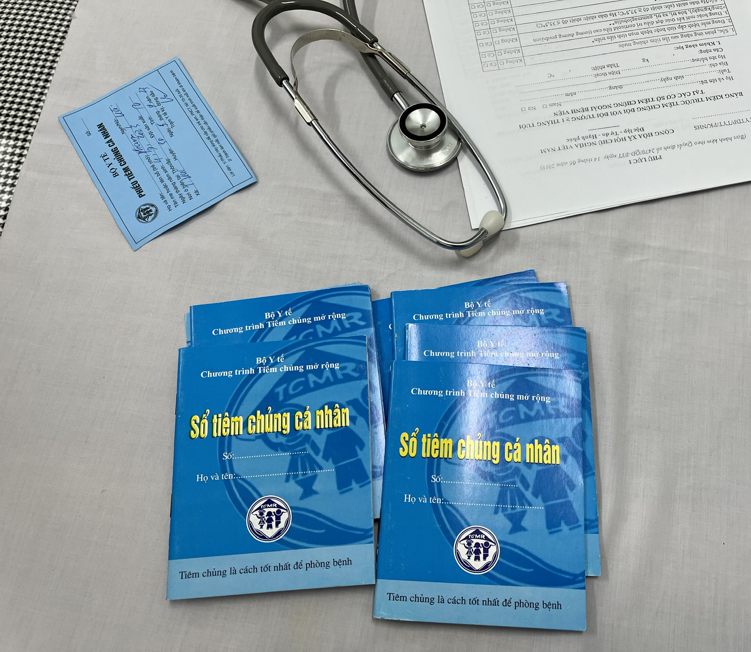 Đề xuất mới về chi trả tiêm chủng bắt buộc, bồi thường tai biến do vắc xin- Ảnh 1. Đề xuất mới về chi trả tiêm chủng bắt buộc, bồi thường tai biến do vắc xin- Ảnh 1.