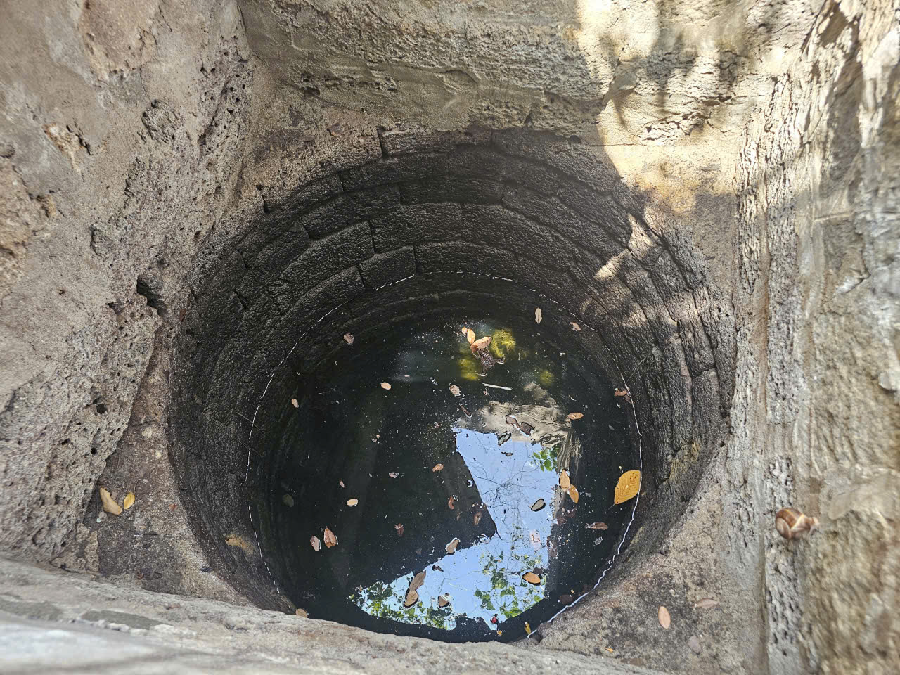 Long Điền xưa: Nhà đá 130 năm tuổi từng là trường học cách mạng - Ảnh 4.