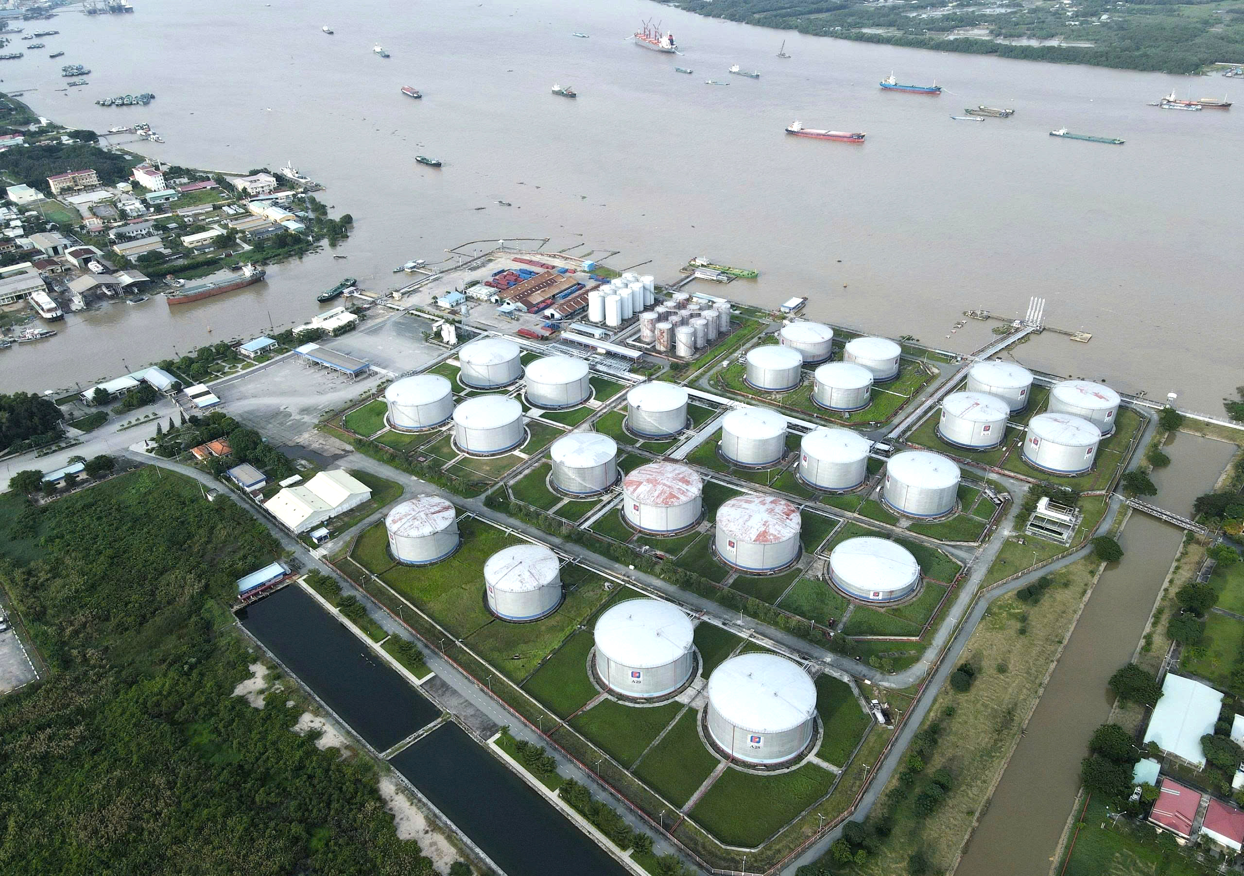 Kịch bản giá dầu với tăng trưởng kinh tế- Ảnh 1. Kịch bản giá dầu với tăng trưởng kinh tế- Ảnh 1.