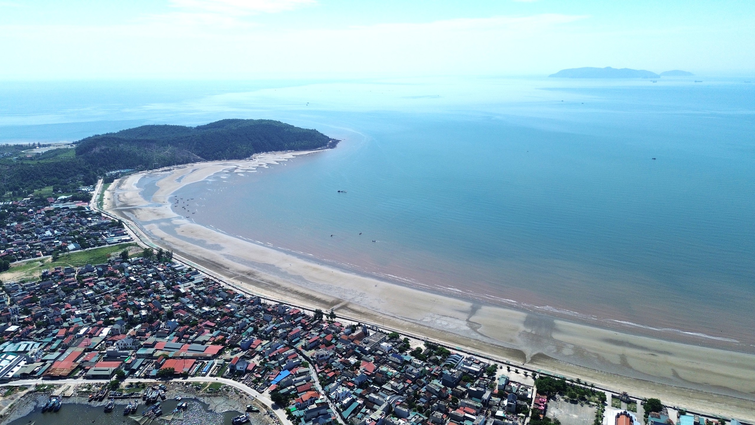 Thanh Hóa hướng tới trở thành trung tâm năng lượng quốc gia- Ảnh 2.