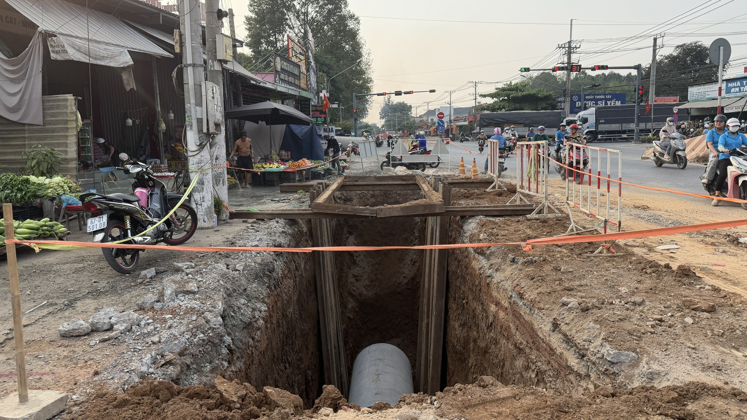 TP.HCM: V&igrave; sao nhiều hộ d&acirc;n 15 năm chưa nhận tiền bồi thường giải tỏa đường ĐT.744? - Ảnh 1.