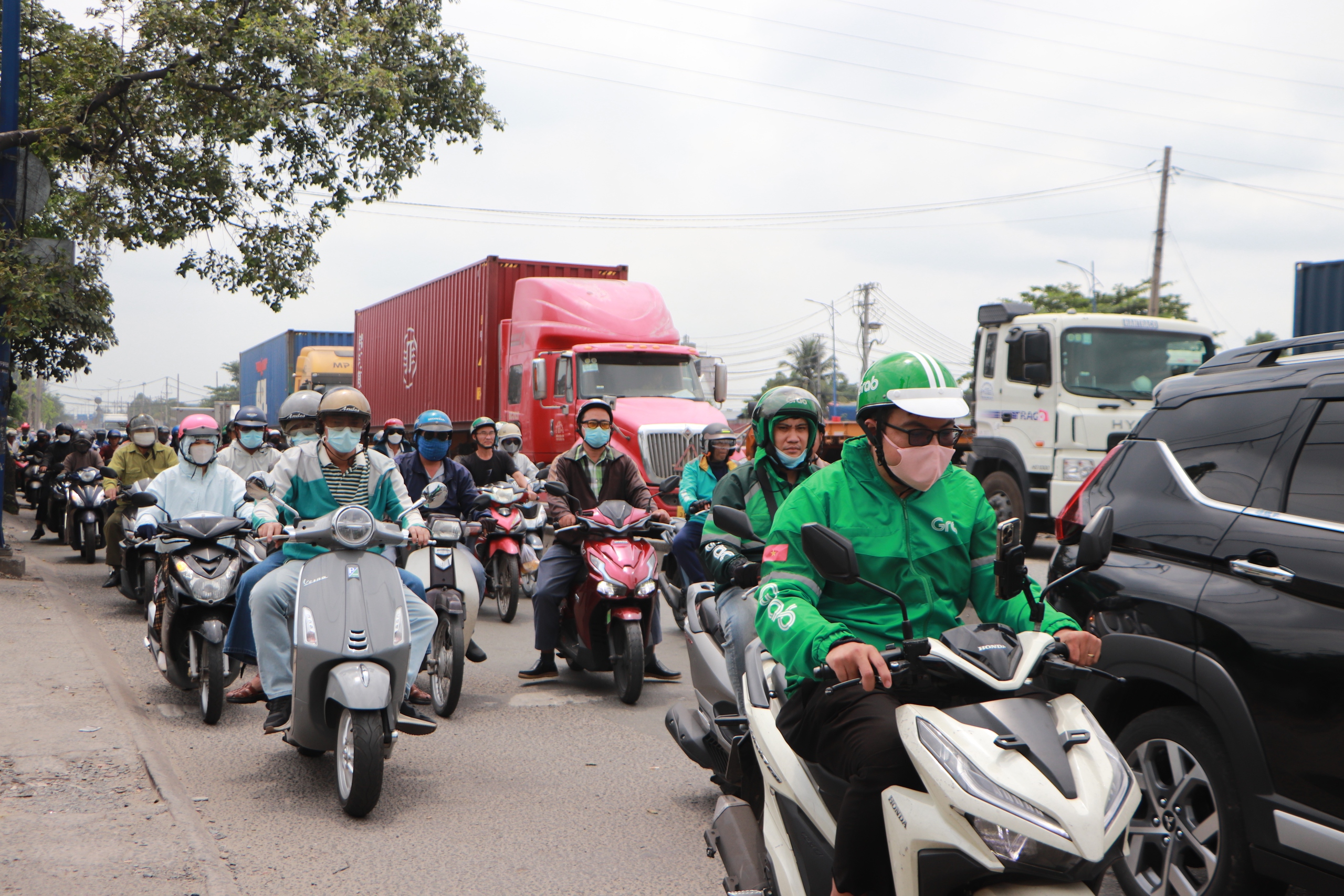 Mở đường liên cảng Cát Lái – Phú Hữu: Người dân mong hết cảnh ‘nín thở’ - Ảnh 1.