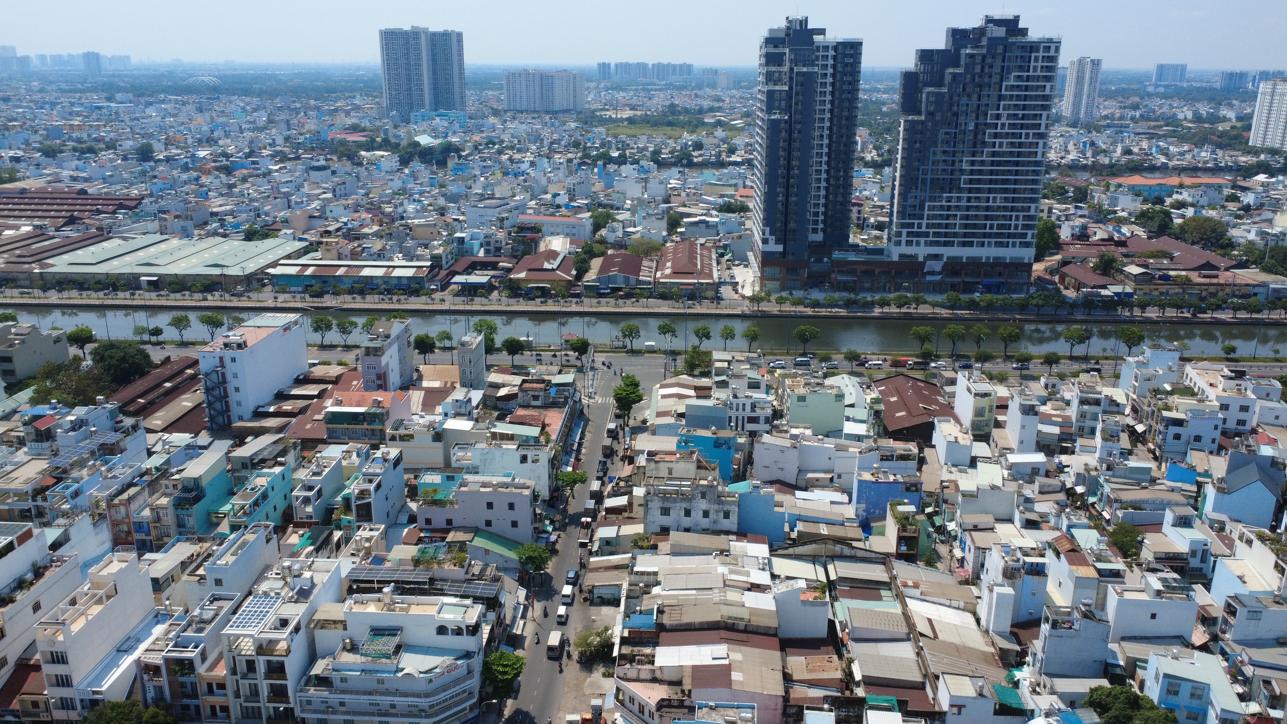 TP.HCM triển khai dự &aacute;n cầu đường B&igrave;nh Ti&ecirc;n, người d&acirc;n mong sớm tho&aacute;t cảnh đi v&ograve;ng - Ảnh 2.