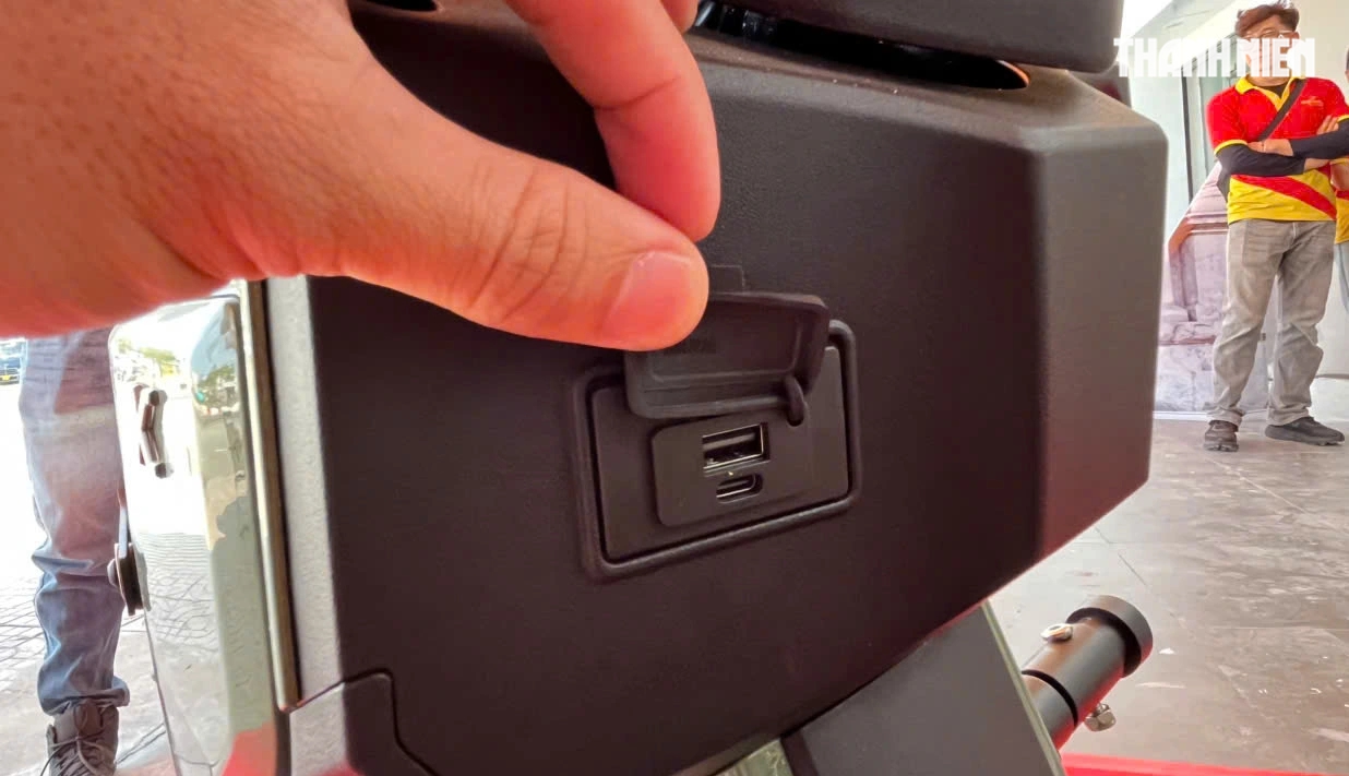 Xe tay ga Honda Square X125 nhập khẩu Trung Quốc c&oacute; g&igrave; để hấp dẫn kh&aacute;ch Việt? - Ảnh 8.