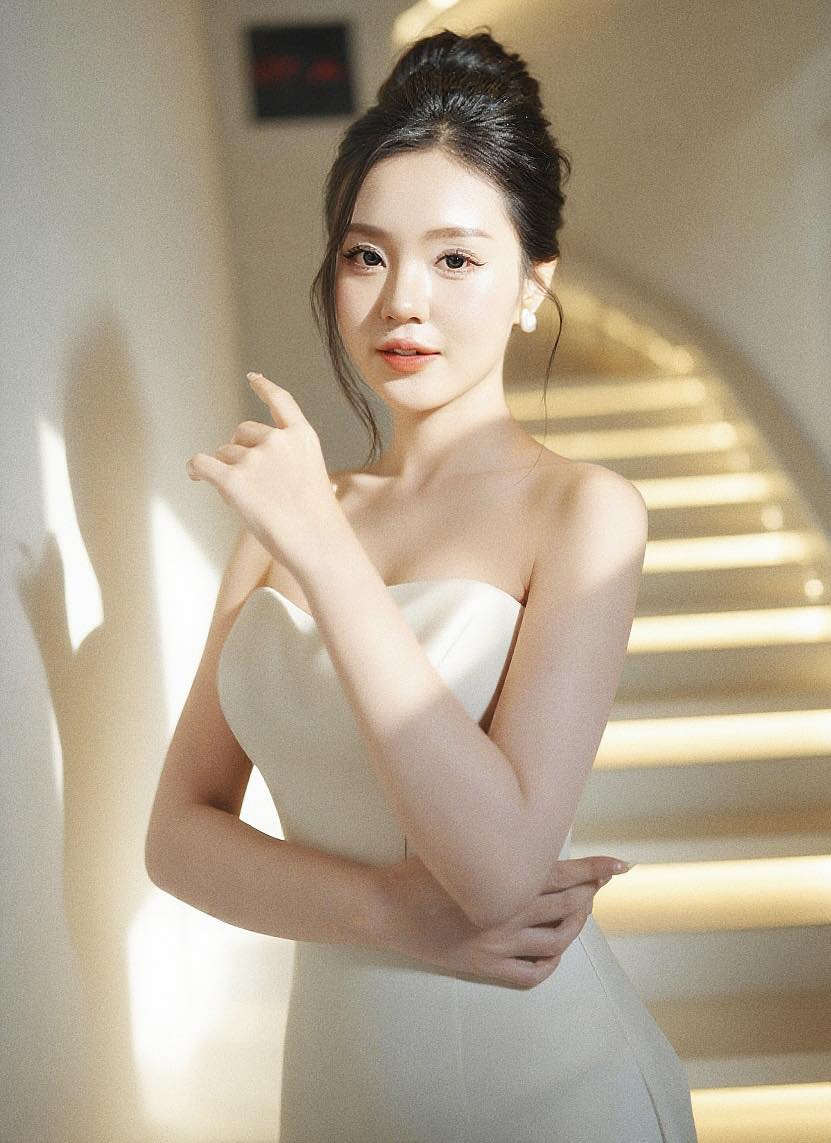 - Ảnh 4. - Ảnh 4.