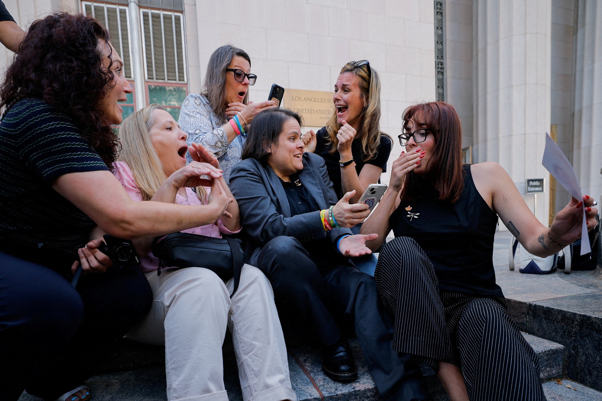 Meta, YouTube bồi thường 3 triệu USD trong vụ kiện mạng xã hội tâm điểm - Ảnh 1.