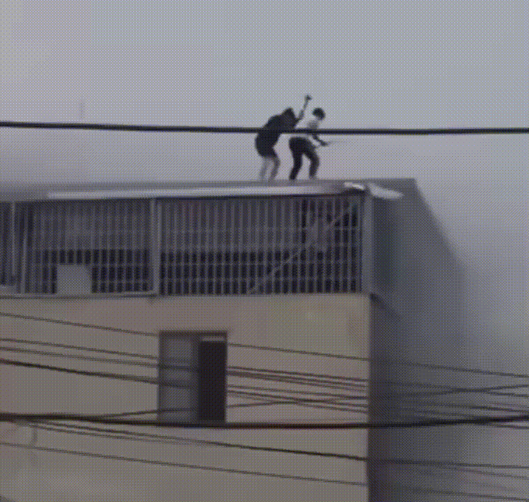 Đề nghị Thủ tướng tặng bằng khen cho người thợ 'mở đường sống' cho 7 người - Ảnh 2.