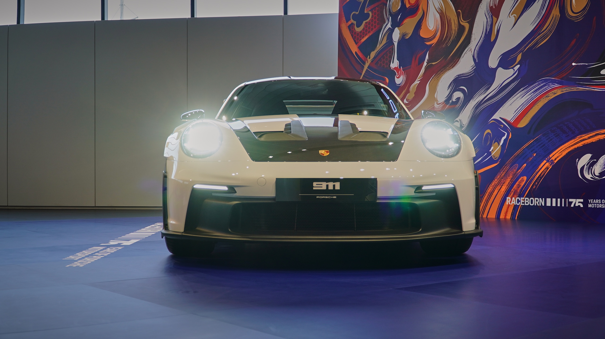 Đắt hơn 4,07 tỉ so với bản thường, Porsche 911 GT3 RS Weissach c&oacute; g&igrave; đặc biệt? - Ảnh 2.