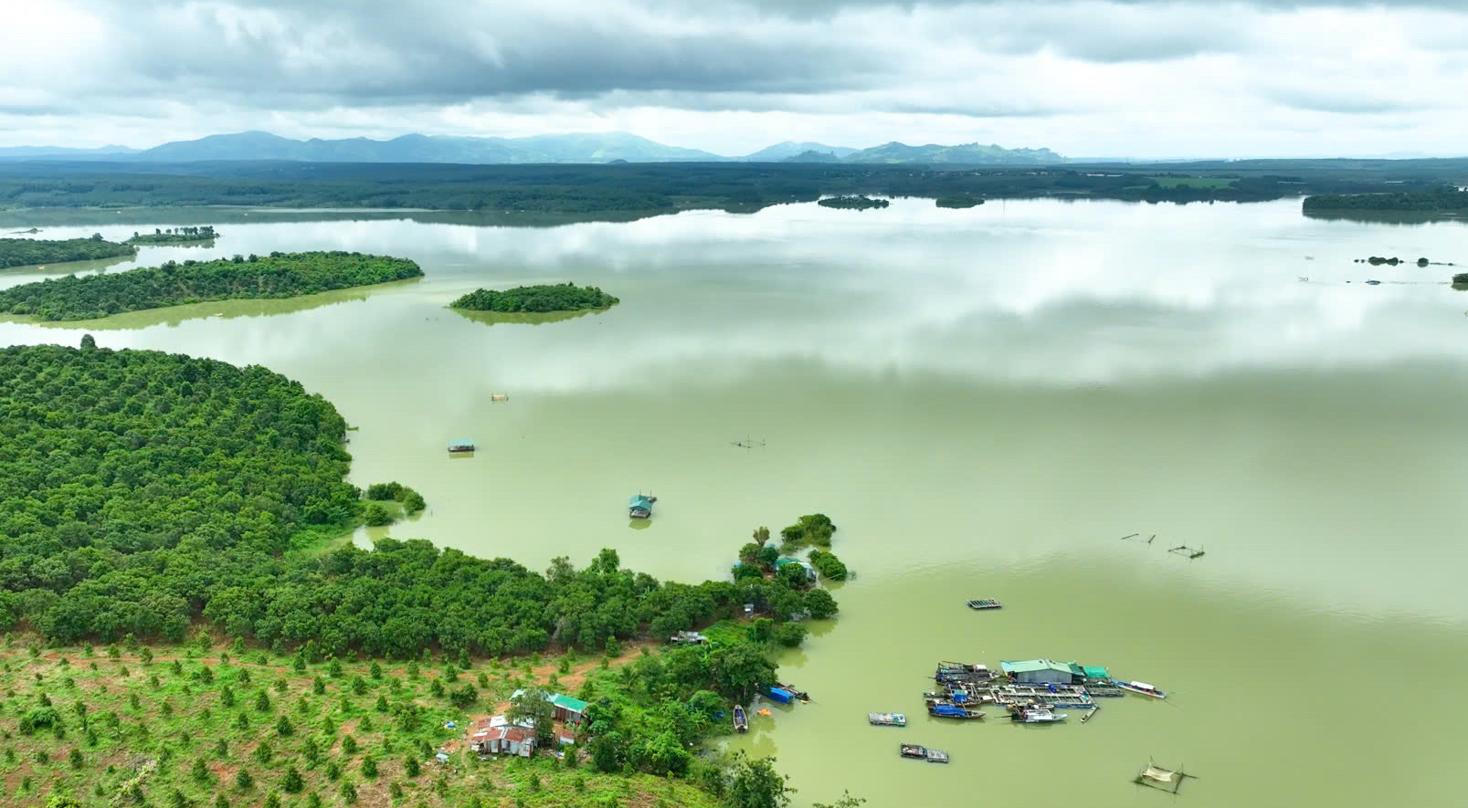 Làng bồng bềnh trên dòng Pô Kô - Ảnh 5.