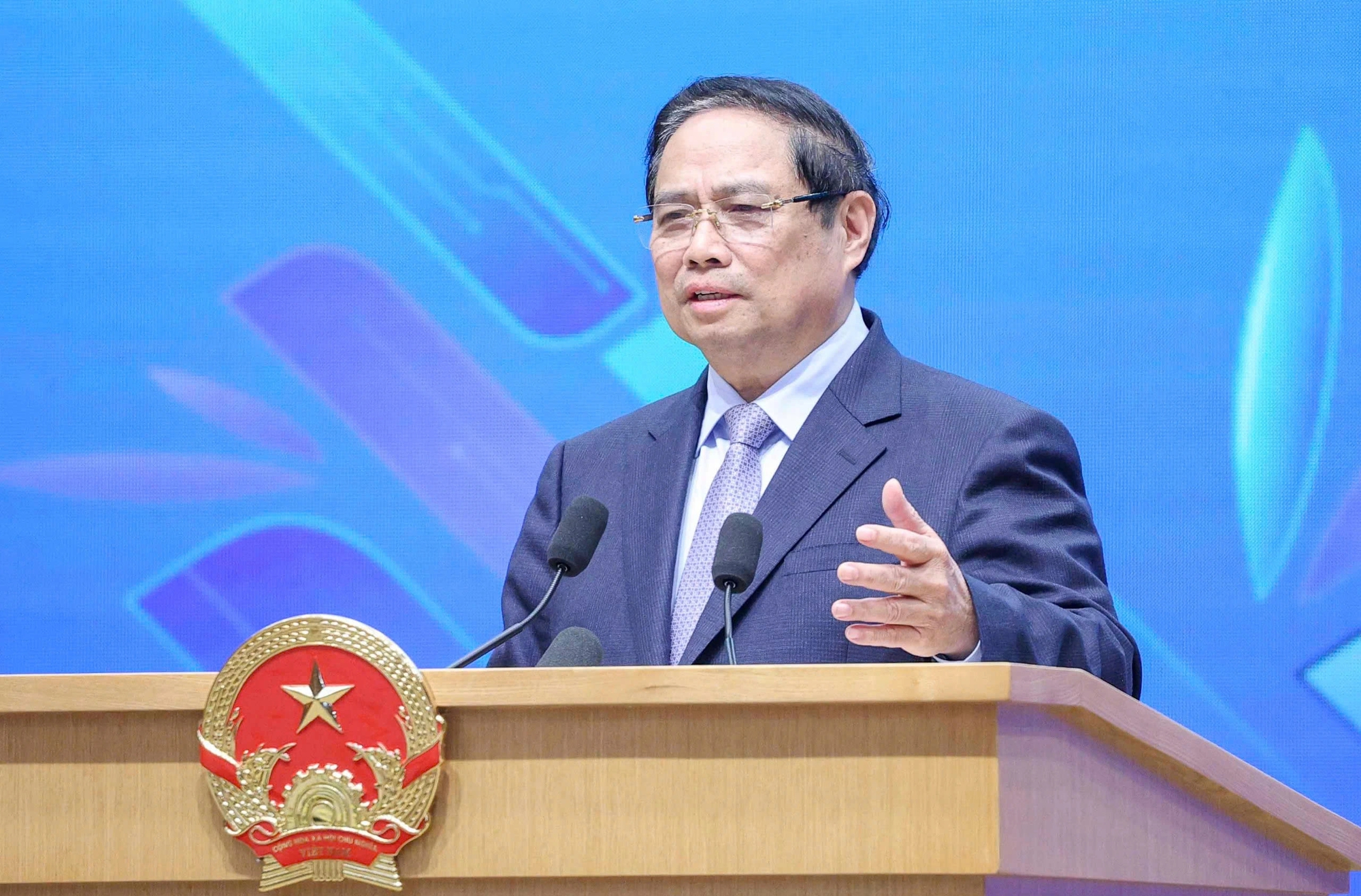Thủ tướng Phạm Minh Ch&iacute;nh k&ecirc;u gọi thanh ni&ecirc;n vươn m&igrave;nh vượt qua giới hạn năm 2026 - Ảnh 2.