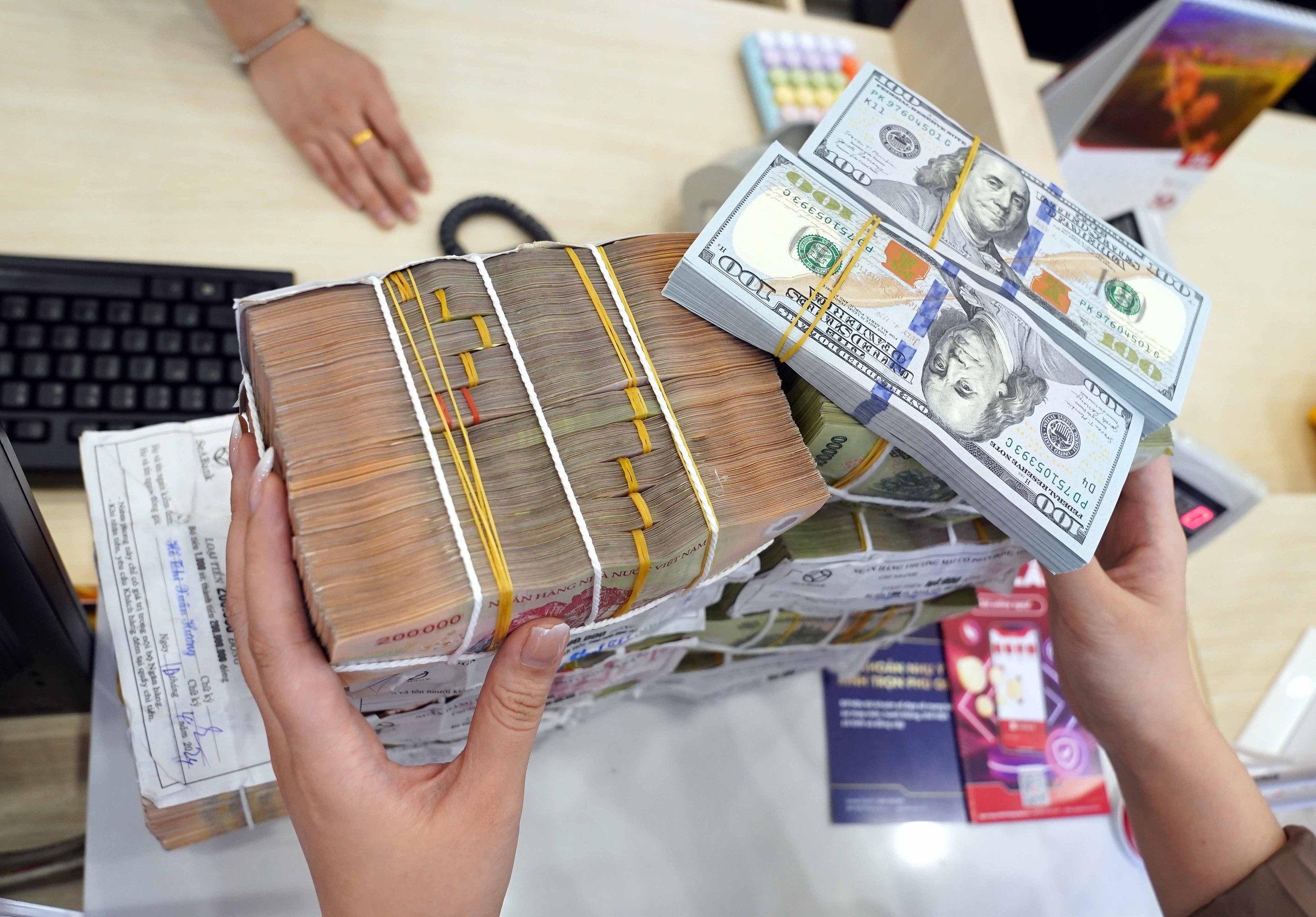 Giá USD hôm nay 2.4.2026: Đô la Mỹ cùng các ngoại tệ khác đồng loạt tăng- Ảnh 1.