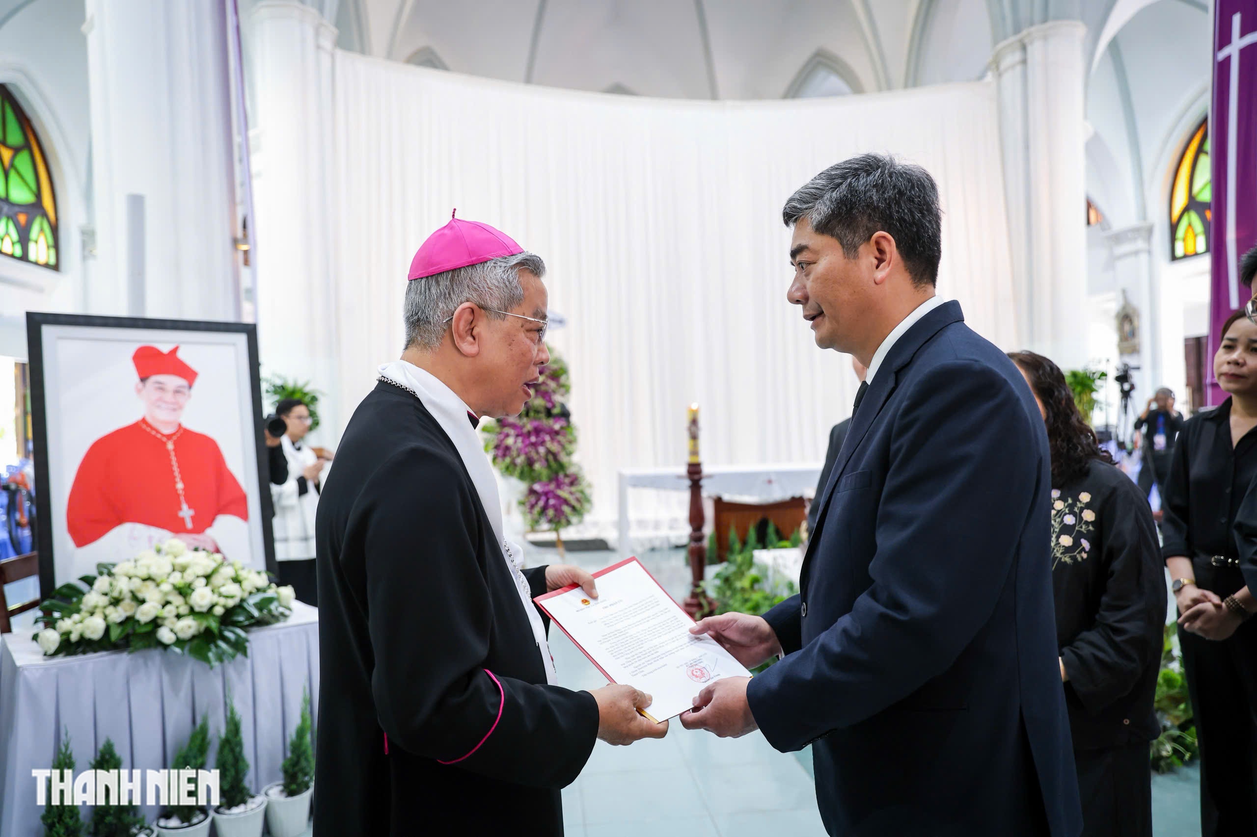 - Ảnh 5. - Ảnh 5.