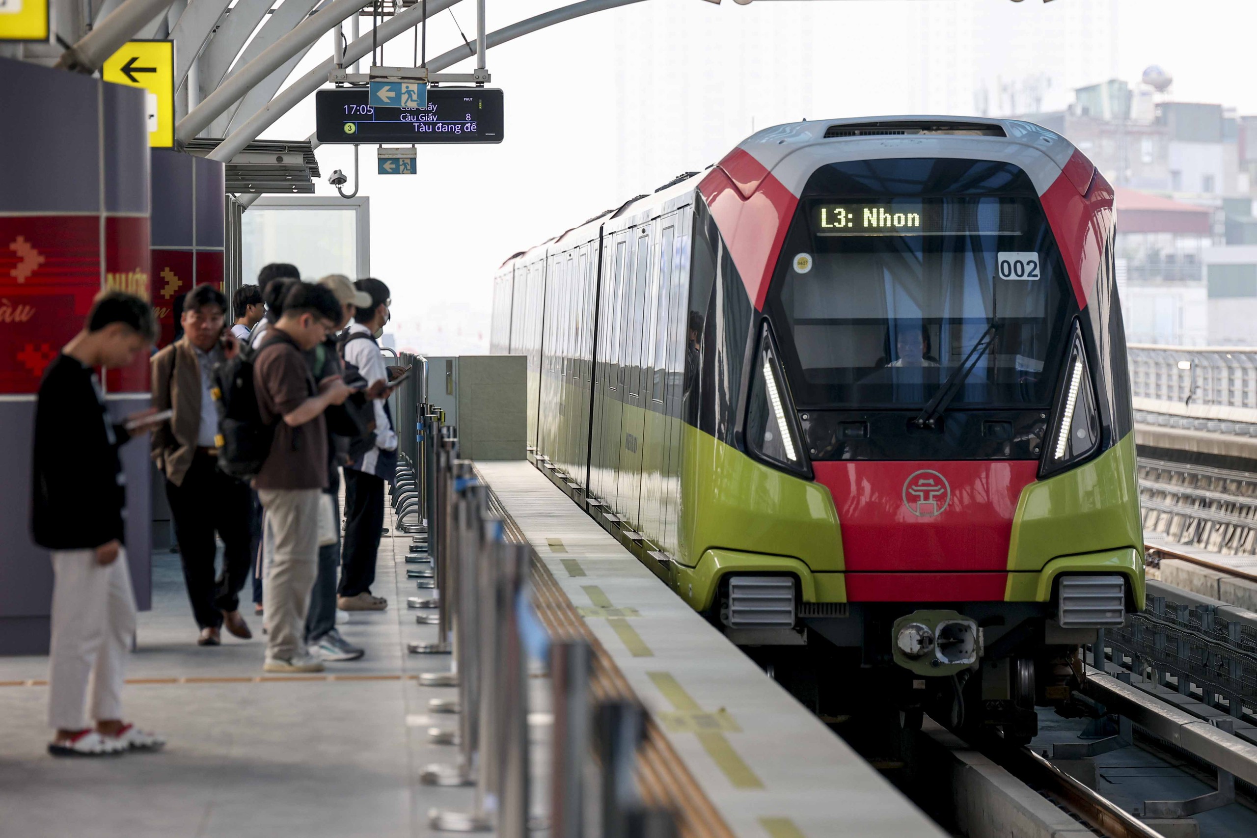 Thời cơ “vàng” cho giao thông công cộng- Ảnh 2. Thời cơ “vàng” cho giao thông công cộng- Ảnh 2.