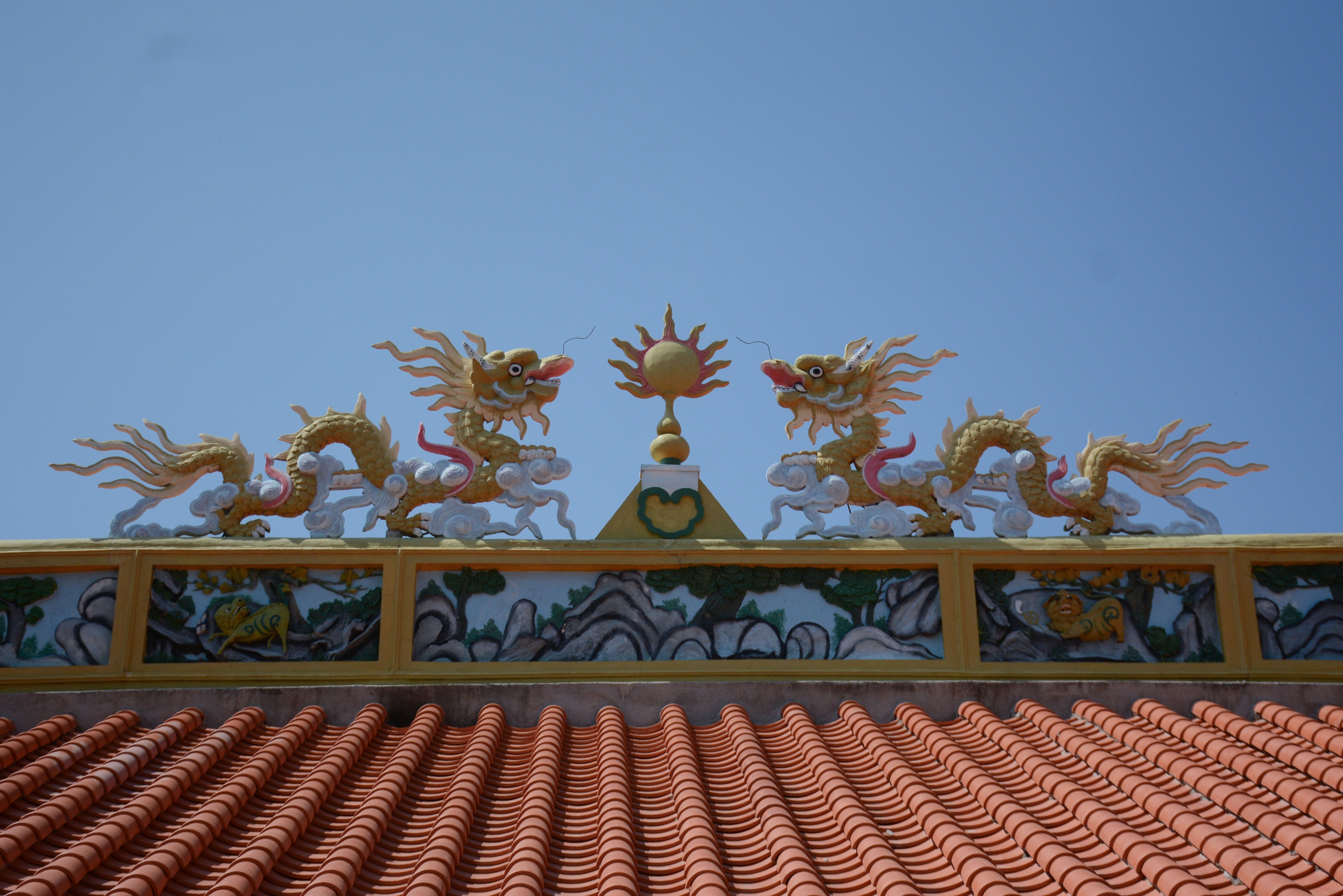 Ng&ocirc;i ch&ugrave;a hơn 180 năm tuổi Ở ch&acirc;n n&uacute;i th&ugrave;y V&acirc;n gắn liền truyền thuyết rồng nghỉ ch&acirc;n - Ảnh 1.